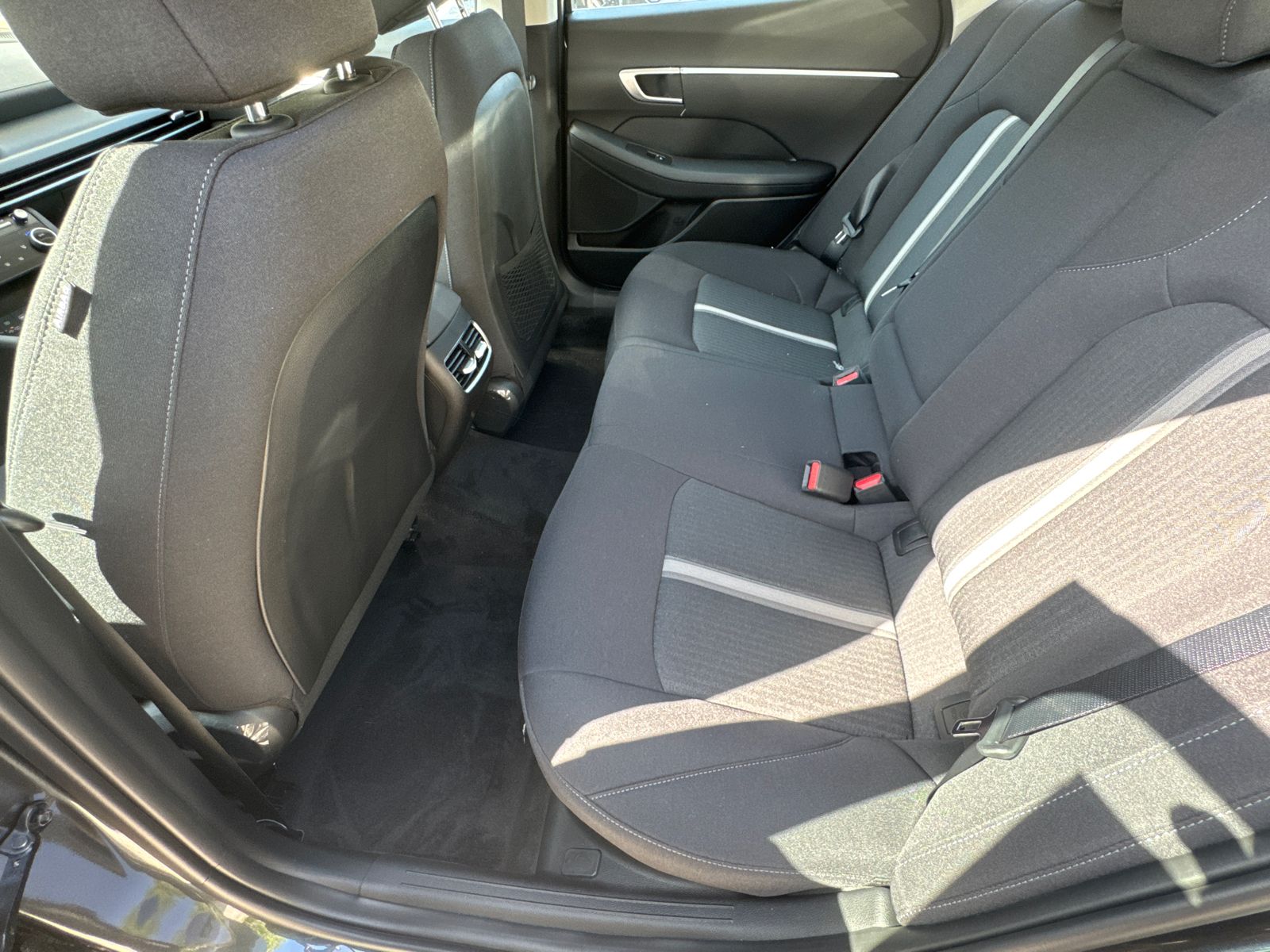 2025 Hyundai Sonata Hybrid SEL photo 19