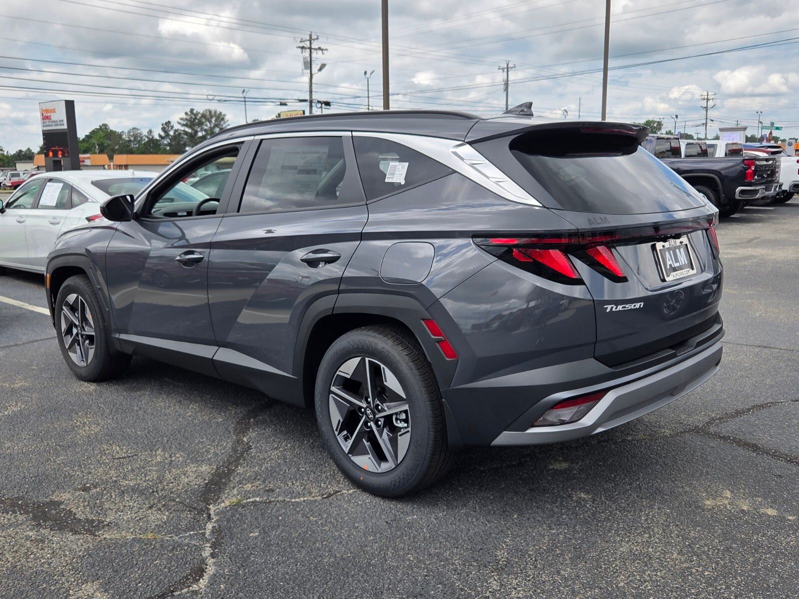 New 2026 Gray HYUNDAI SEL image 8