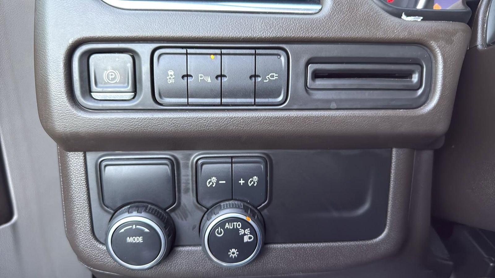 Used Car 2021 Chevrolet Suburban  Lt For Sale Under $35,000 In Austin, Texas