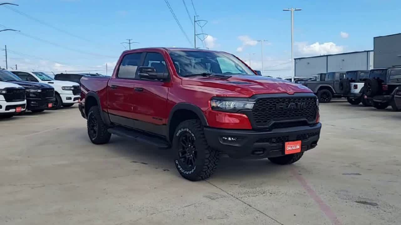 View vehicle photo 2