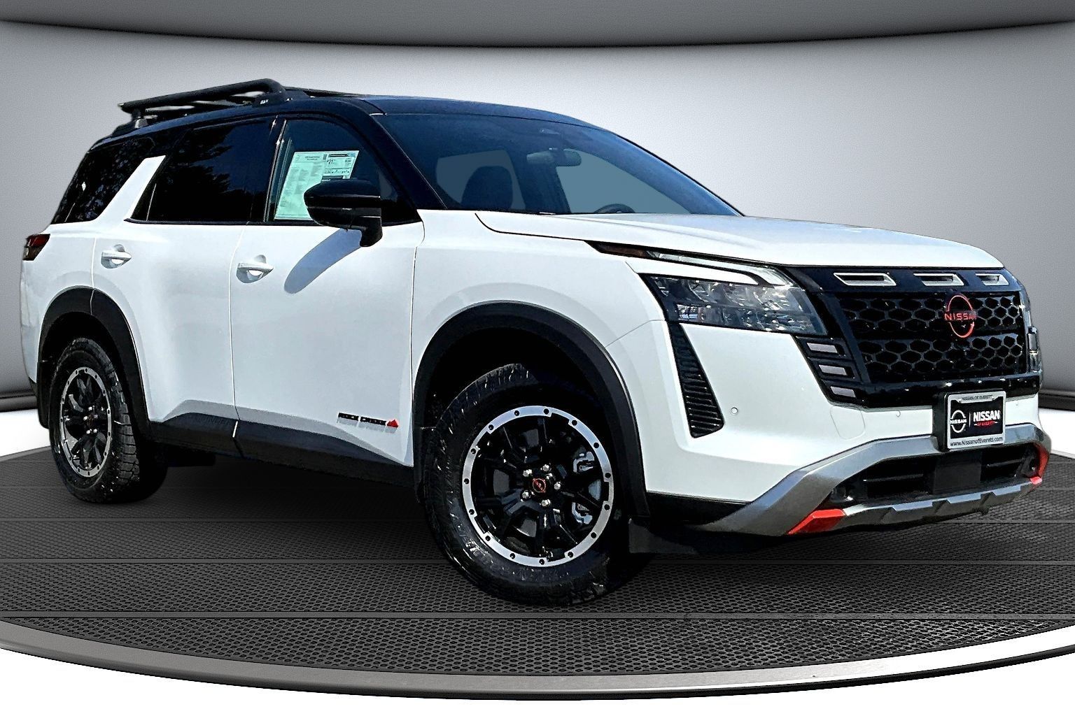 Everest White Pearl/Black 2026 Nissan Pathfinder Rock Creek 4WD SUV / Crossover All-Wheel Drive 9-Speed Automatic