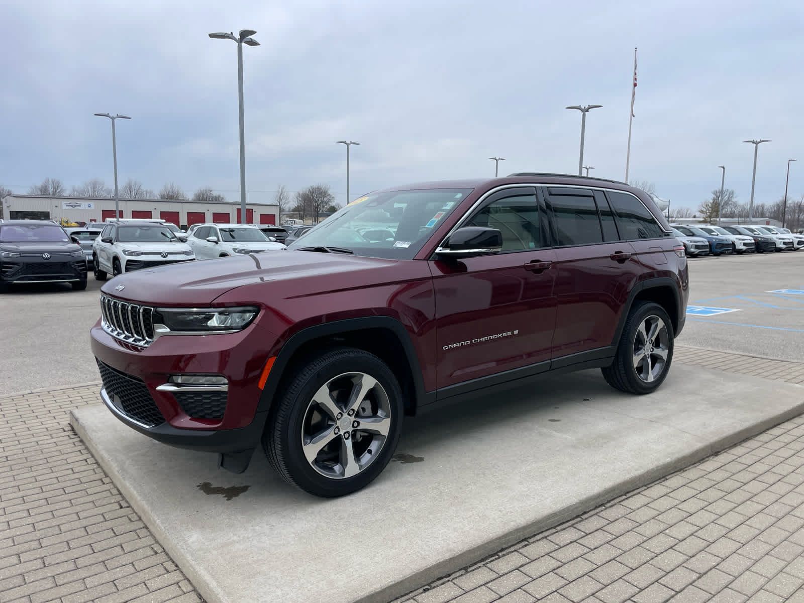 used 2025 Jeep Grand Cherokee car, priced at $41,250