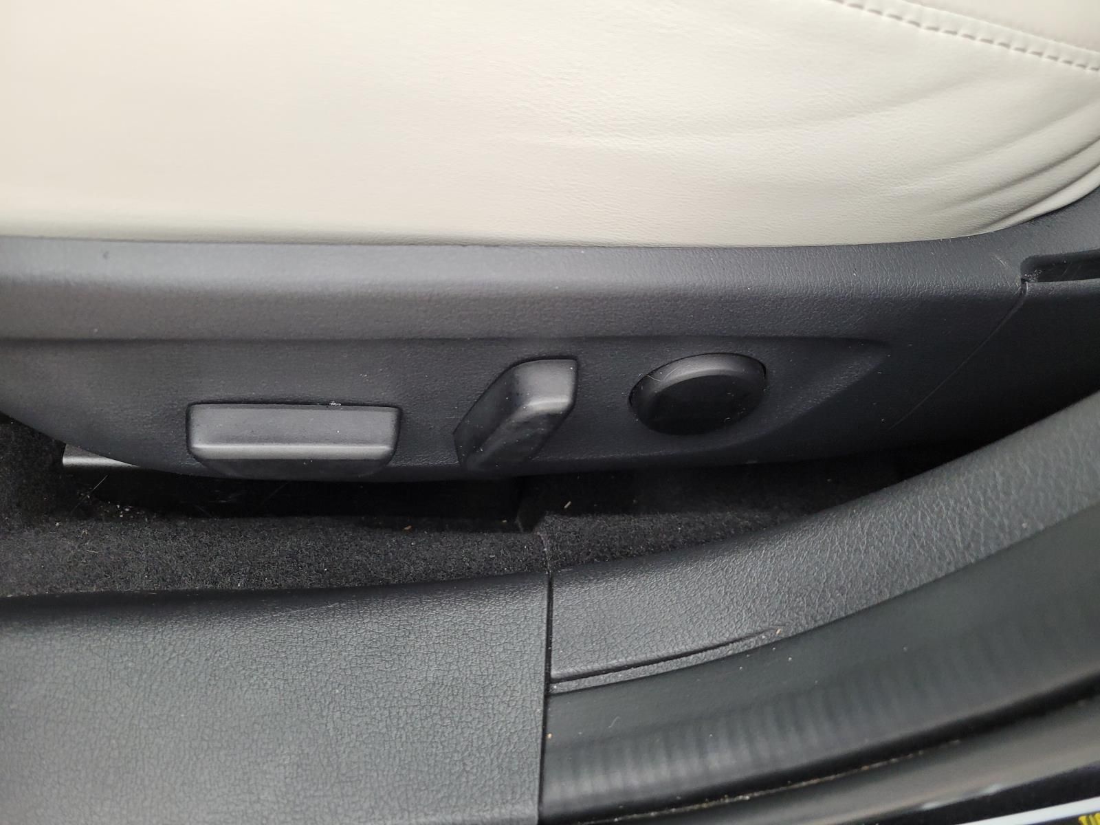 used 2024 Mazda Mazda3 car, priced at $28,400