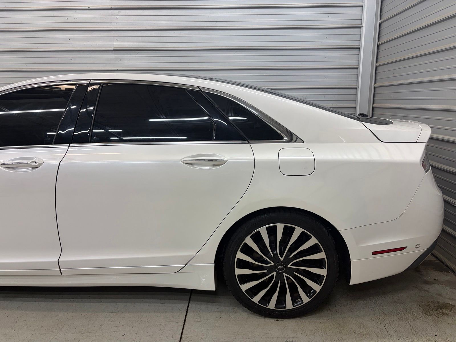 Photo 5 of 2017 Lincoln MKZ Black Label