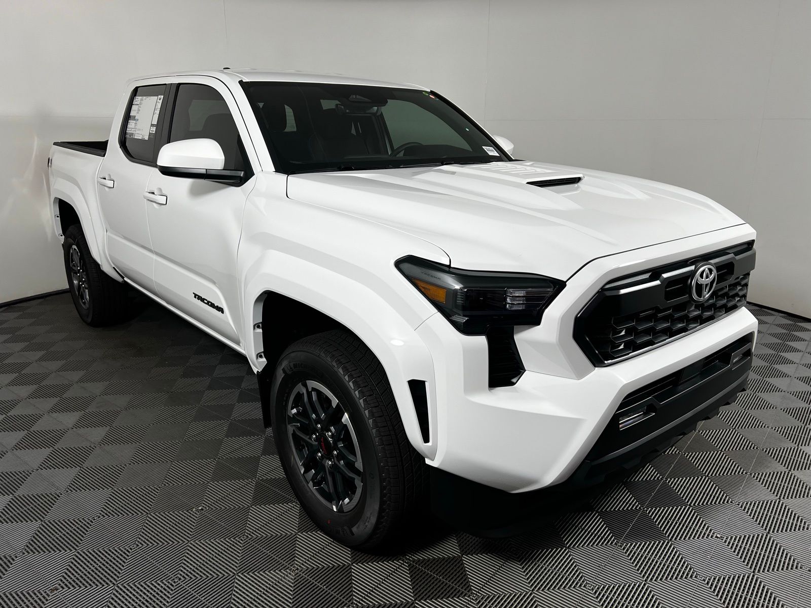 2025 Toyota Tacoma TRD Sport 3