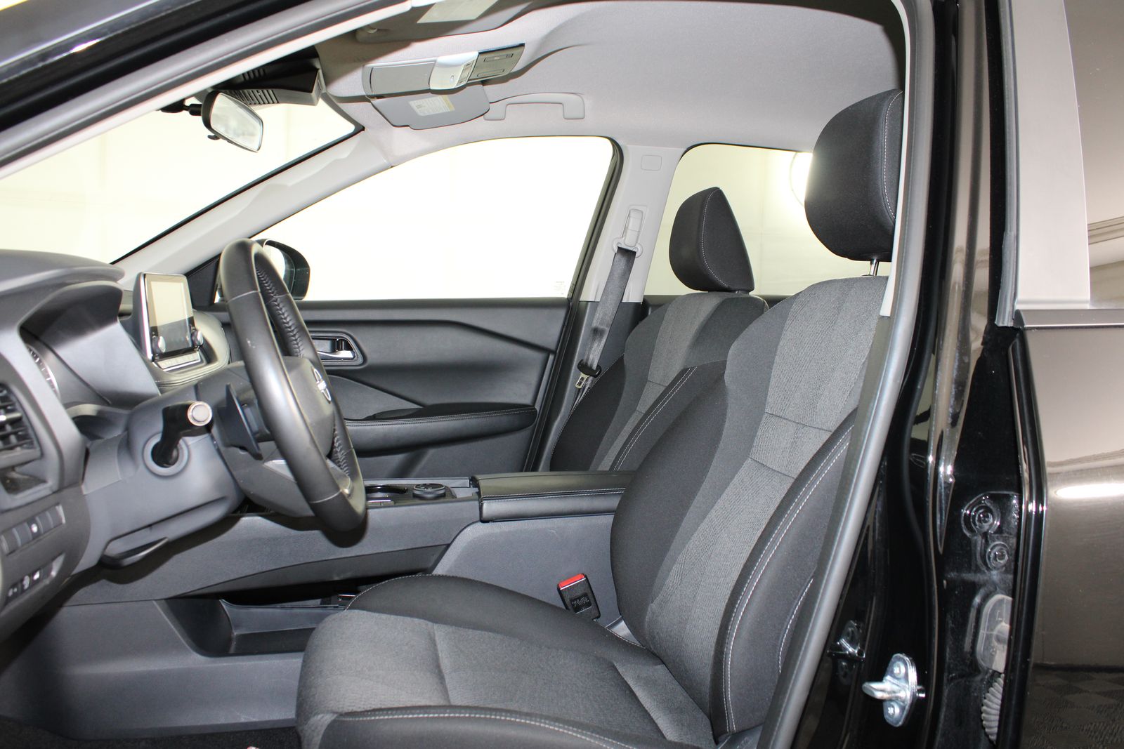 Used 2025 Black Nissan SV image 10