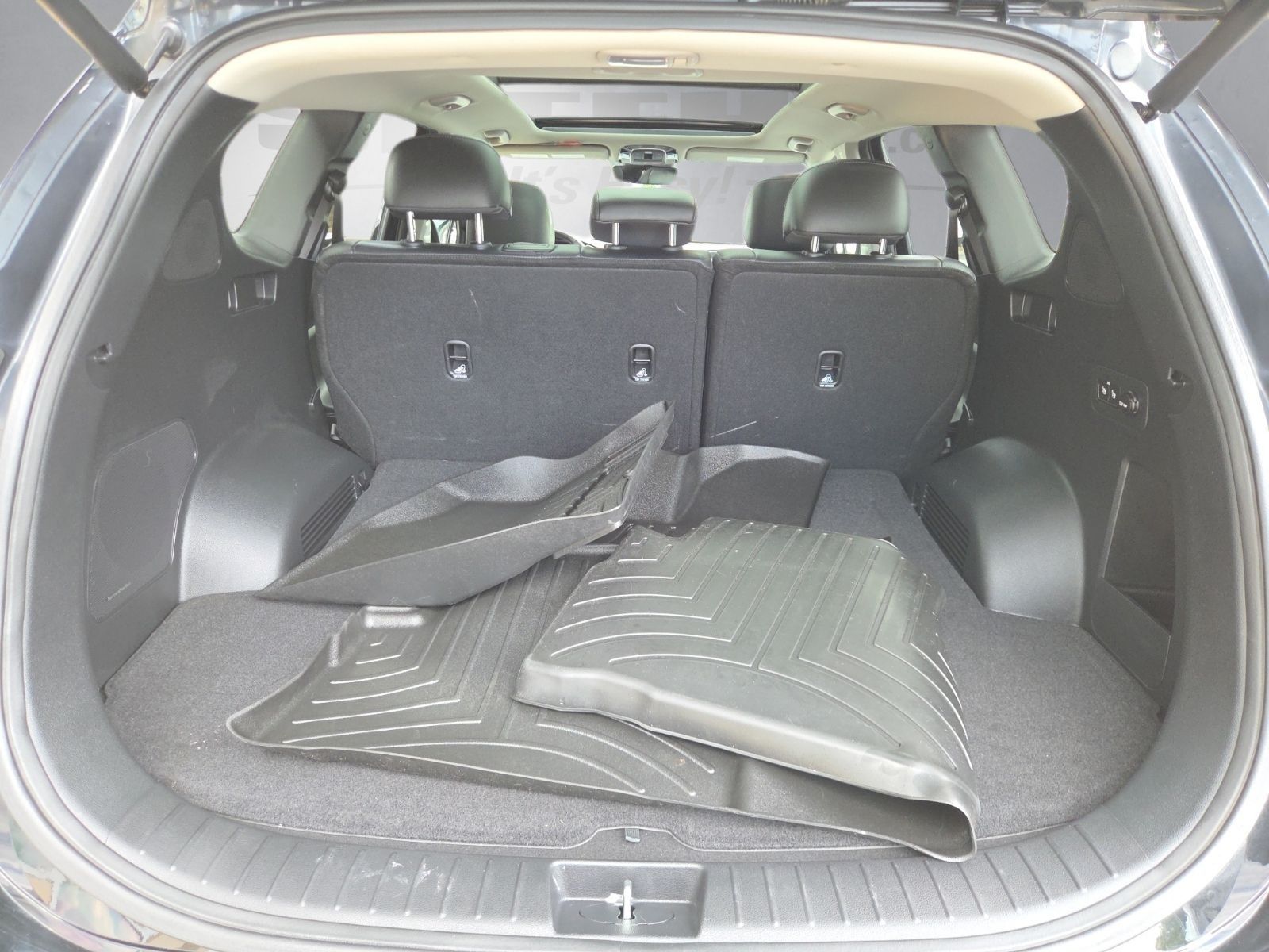 Used 2023 Black Hyundai SEL Premium image 29