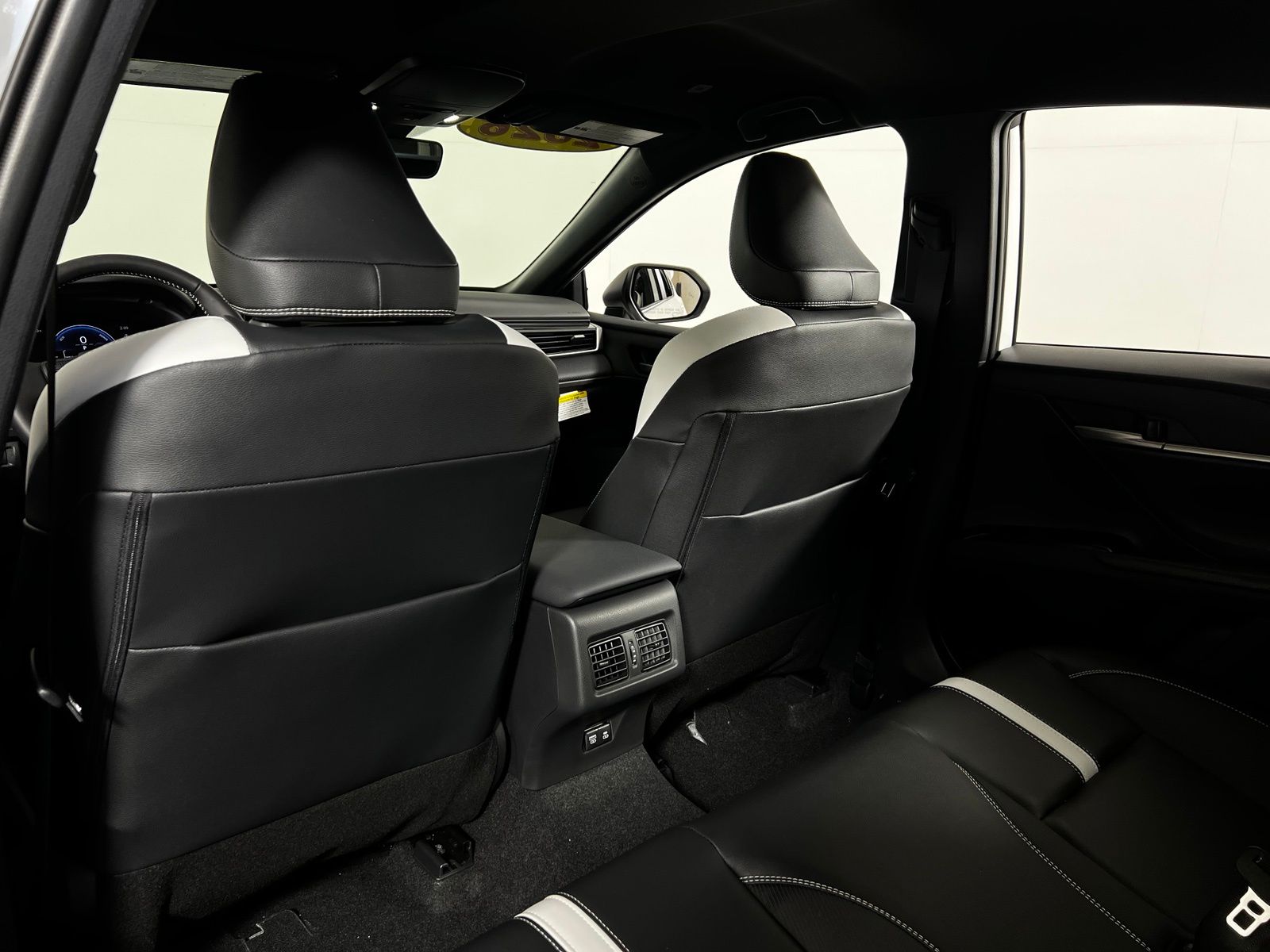 Thumbnail: 2026 Toyota Camry - 21