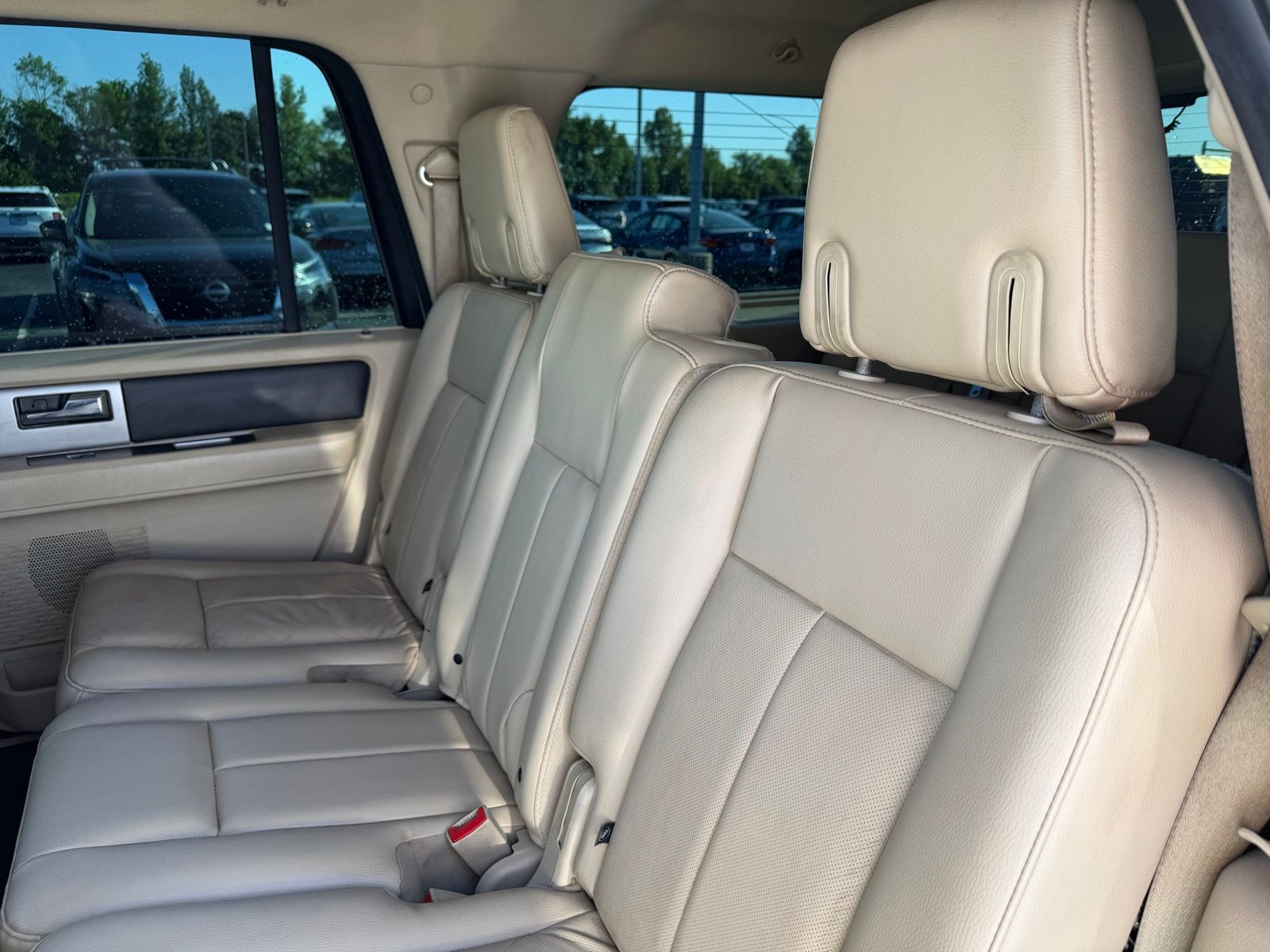 2015 Ford Expedition EL image 12