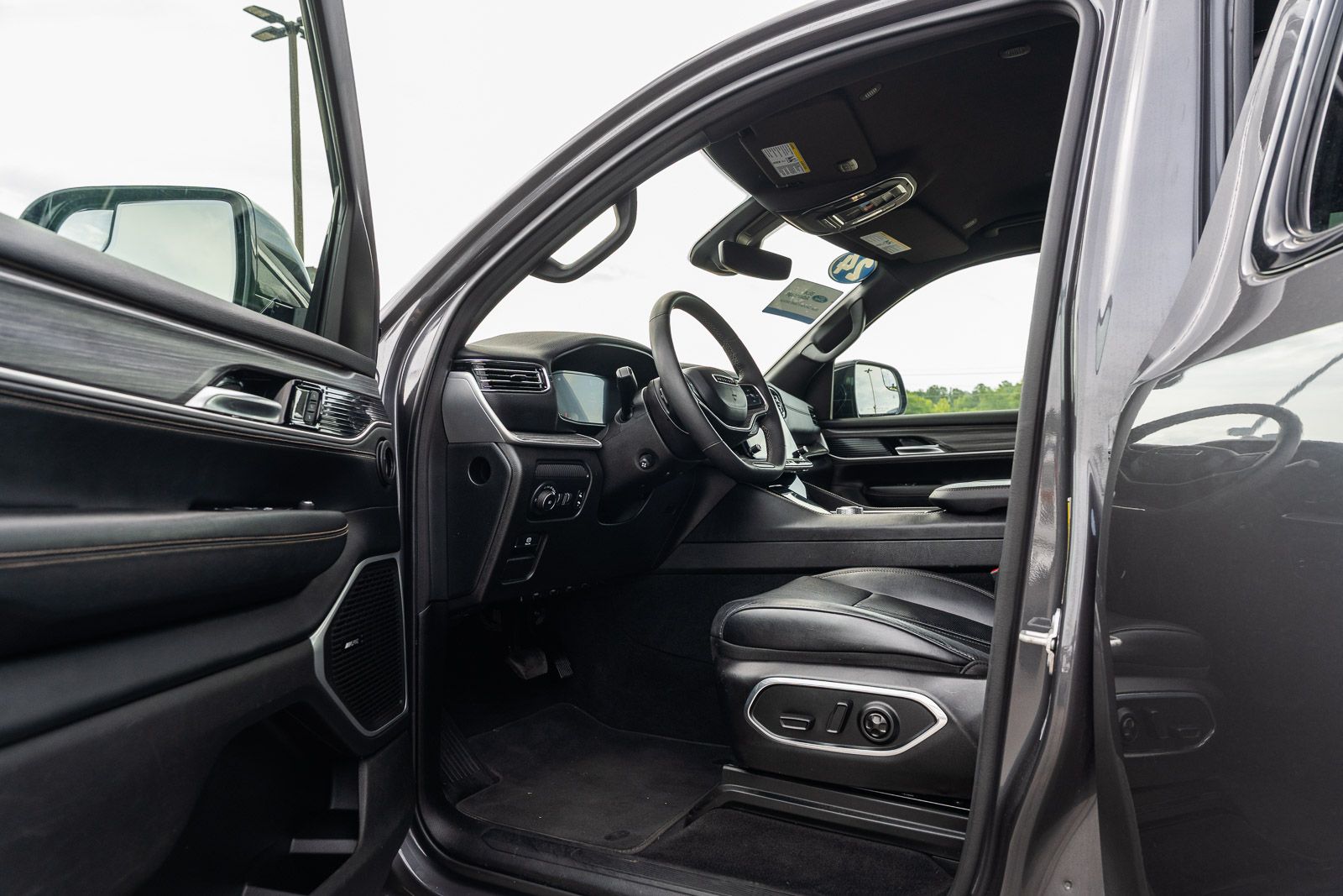 Used 2024 Jeep Wagoneer L SUV