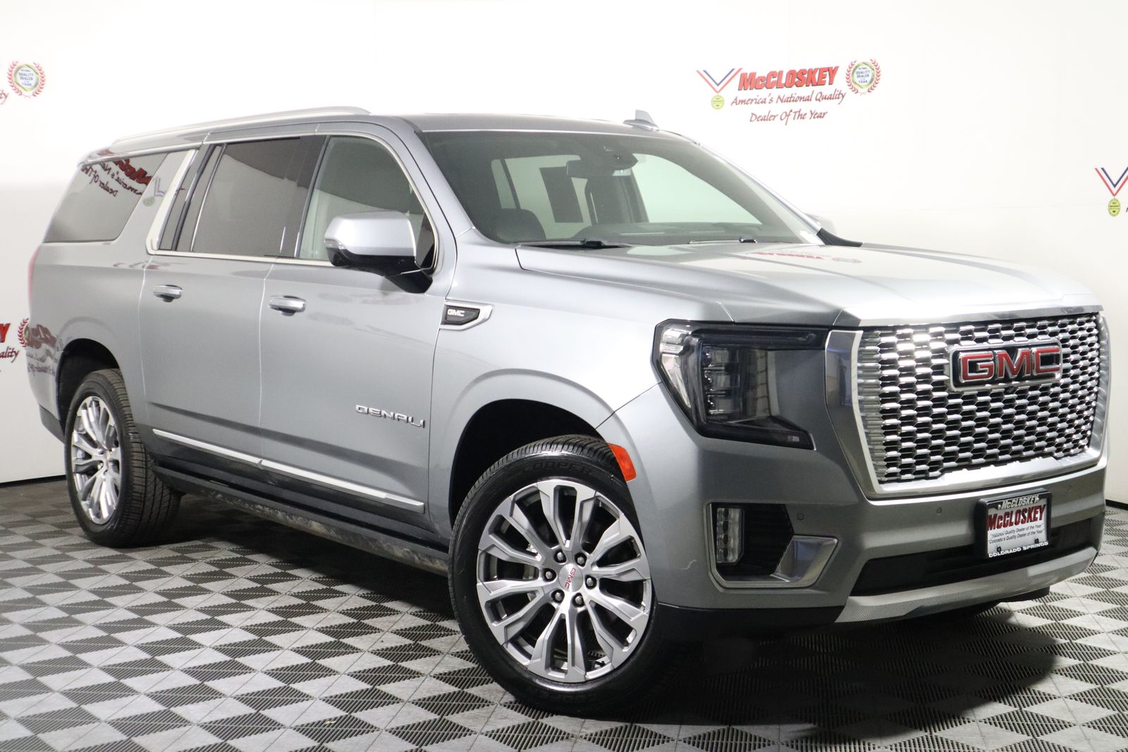 2023 GMC Yukon XL Denali photo