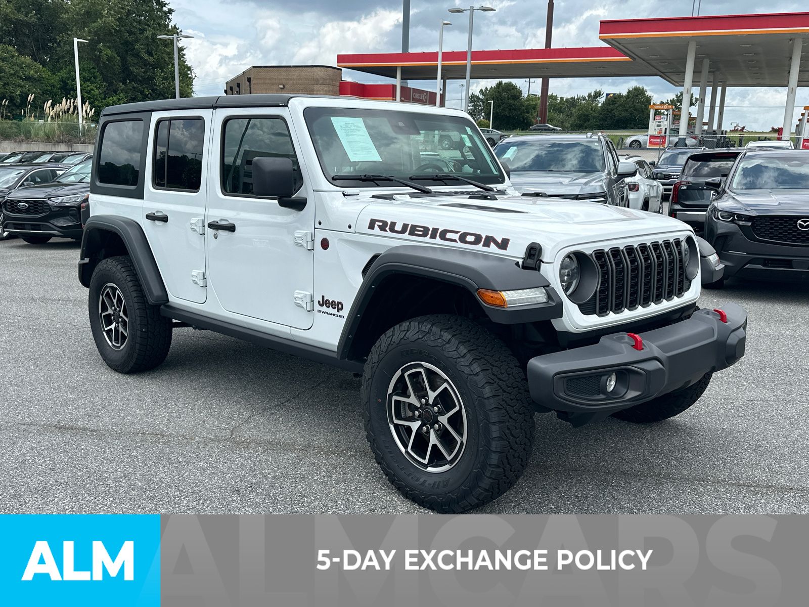 Used 2025 White Jeep Rubicon image 3