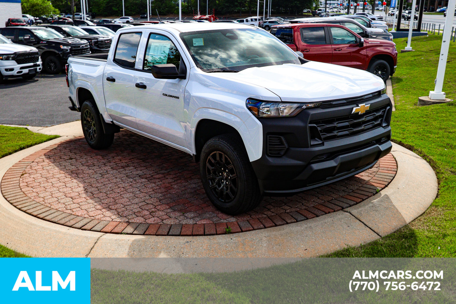 Used 2024 White GMC 2X image 65