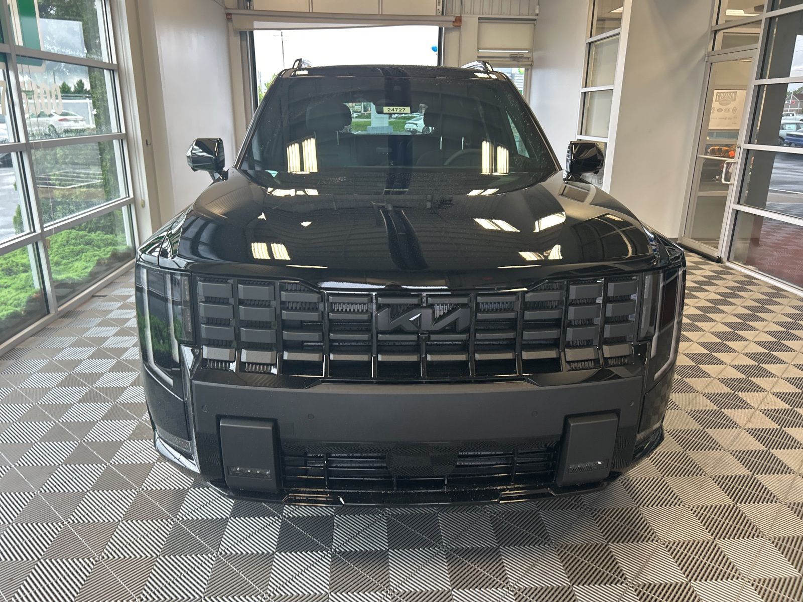 View vehicle photo 2