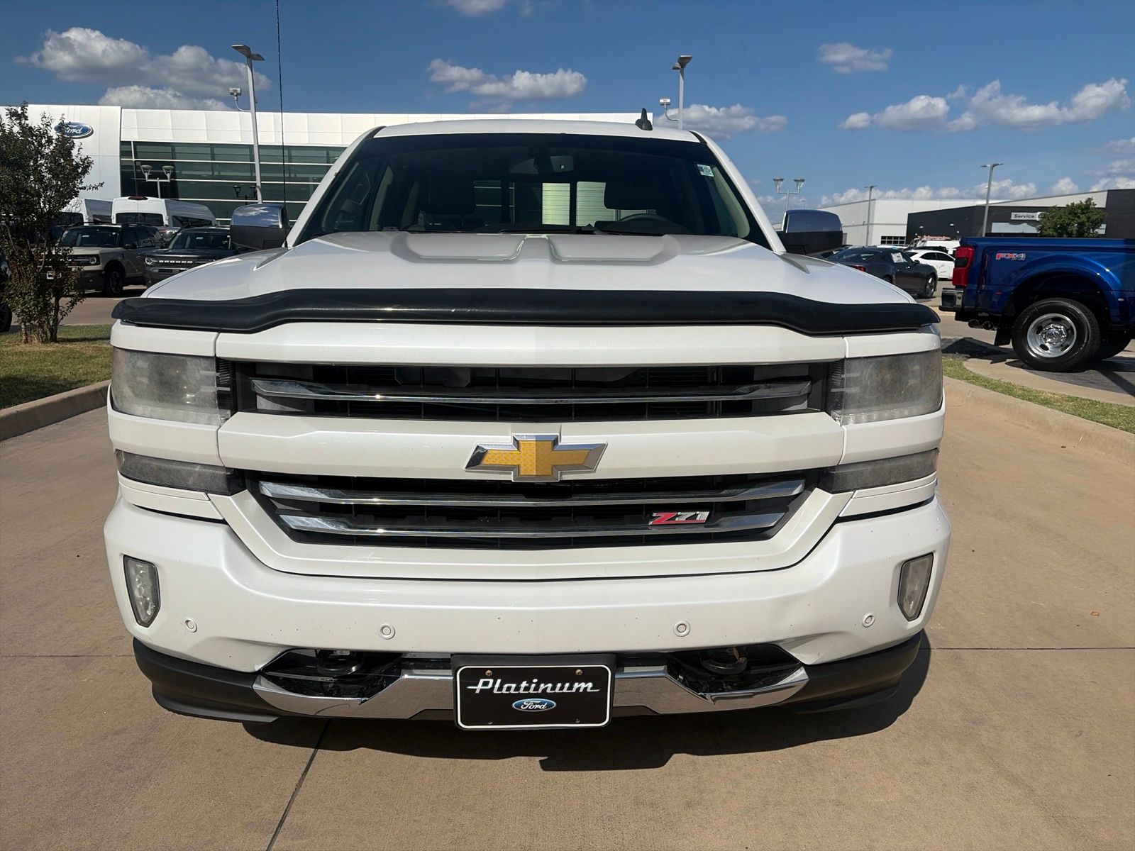 View vehicle photo 2