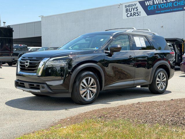 Used 2023 Black Nissan SL image 6
