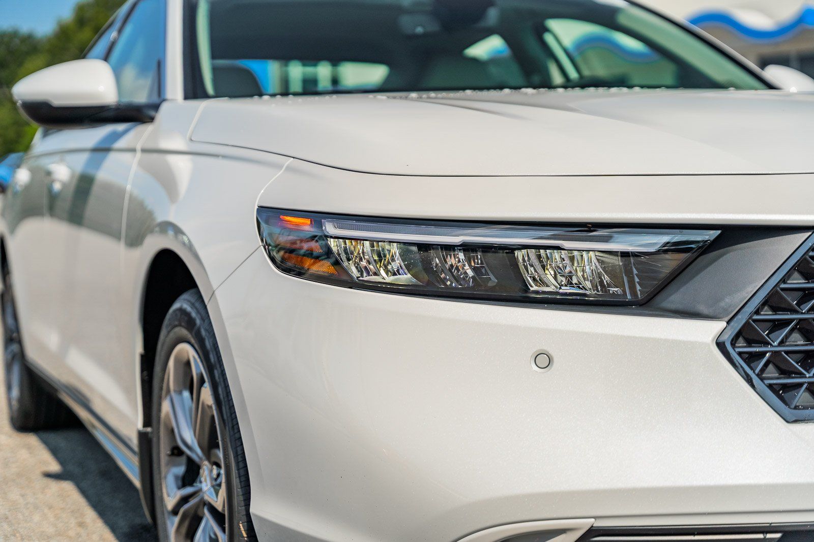 2025 Honda Accord Hybrid EX-L - Photo 6