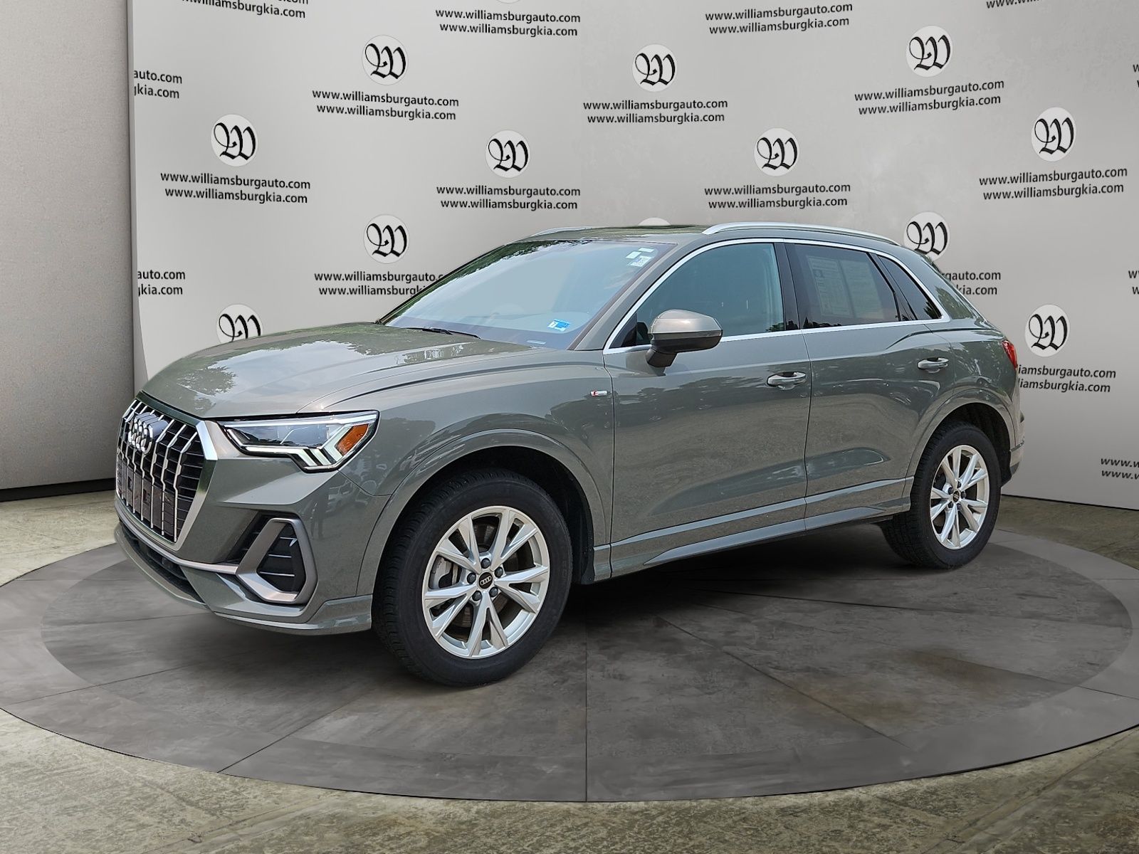 2024 Audi Q3 Premium