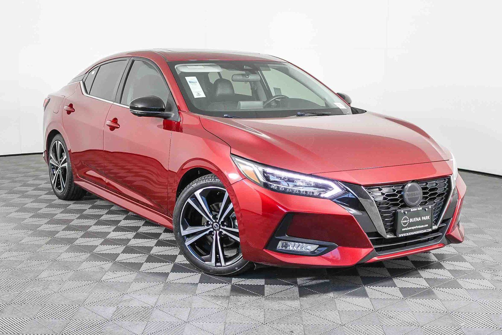 2022 Nissan Sentra SR FWD