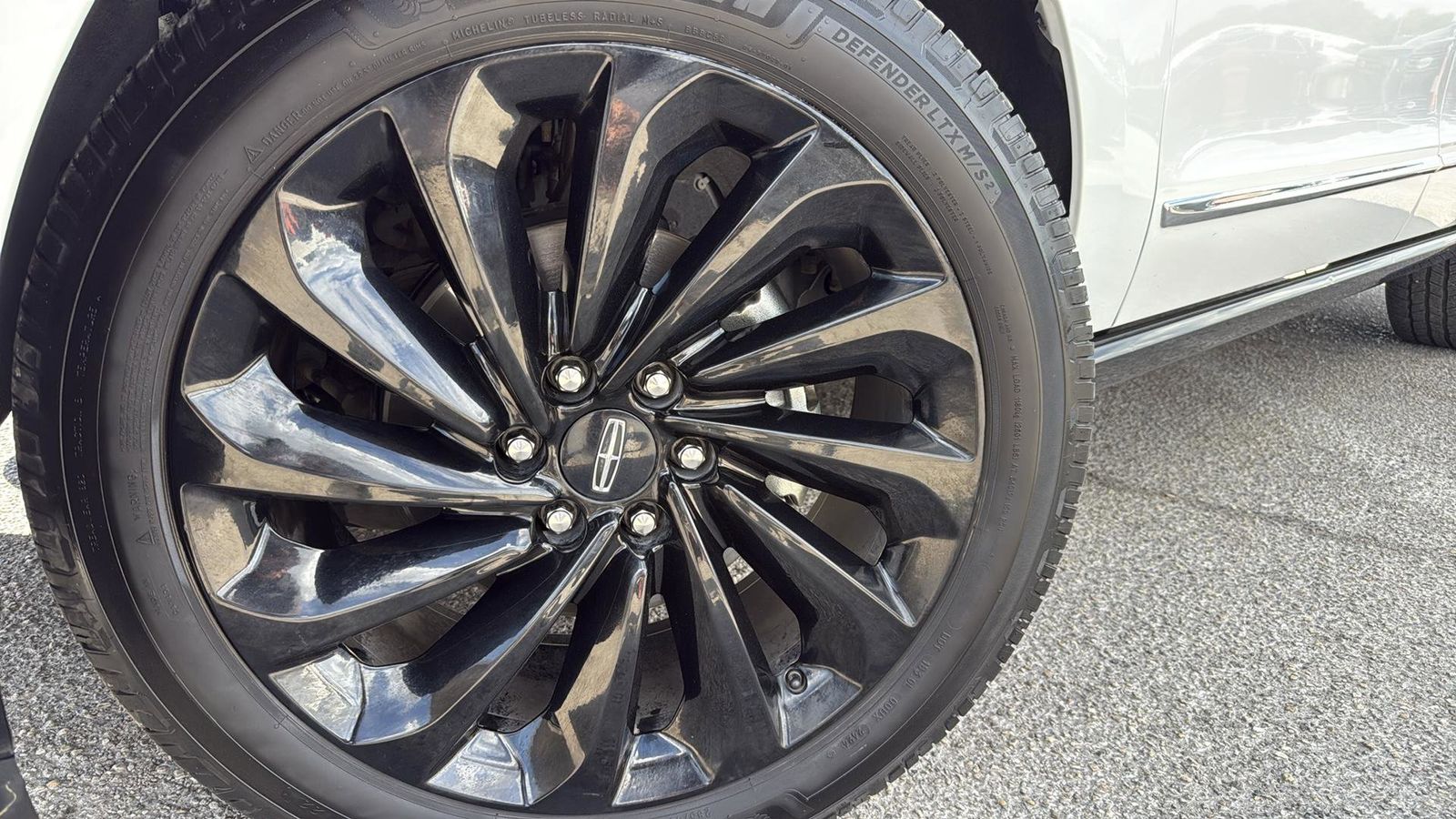 Used Car 2021 Lincoln Navigator  Reserve For Sale Under $50,000 In Austin, Texas