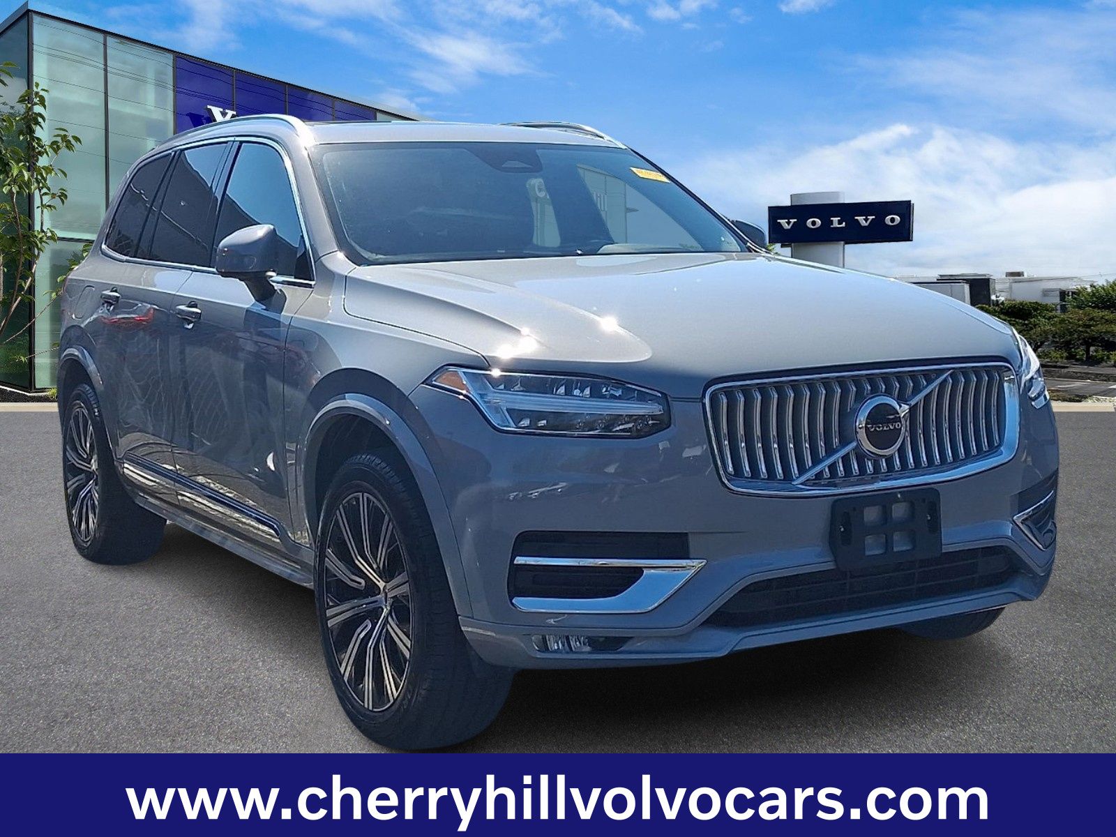 Gray 2025 Volvo XC90 B5 Core Bright Theme AWD SUV / Crossover All-Wheel Drive Automatic