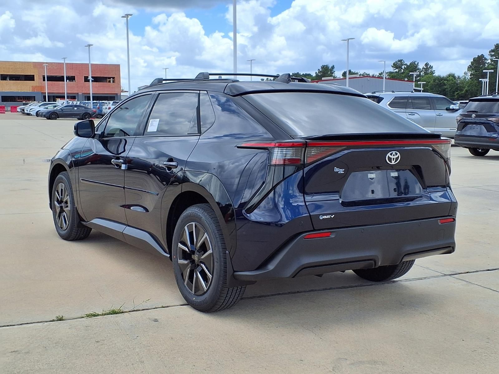 2026 Toyota bZ XLE Plus - 1