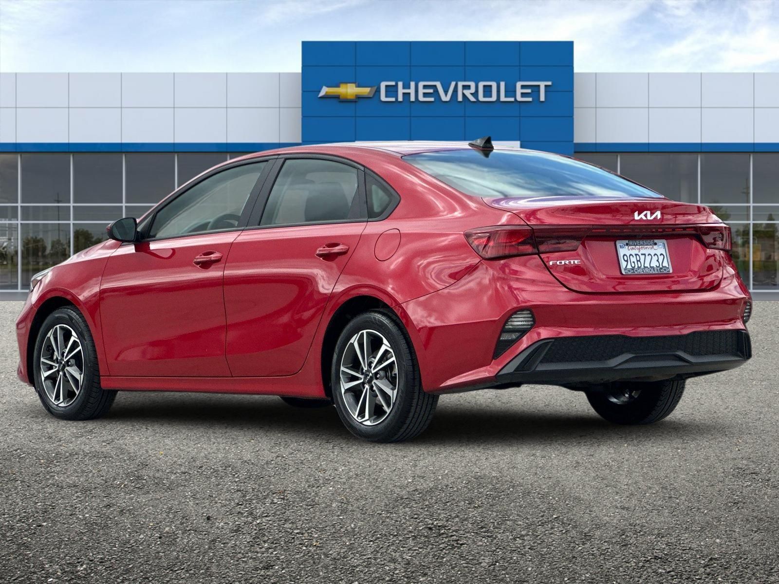 Used 2023 Red Kia LXS image 6