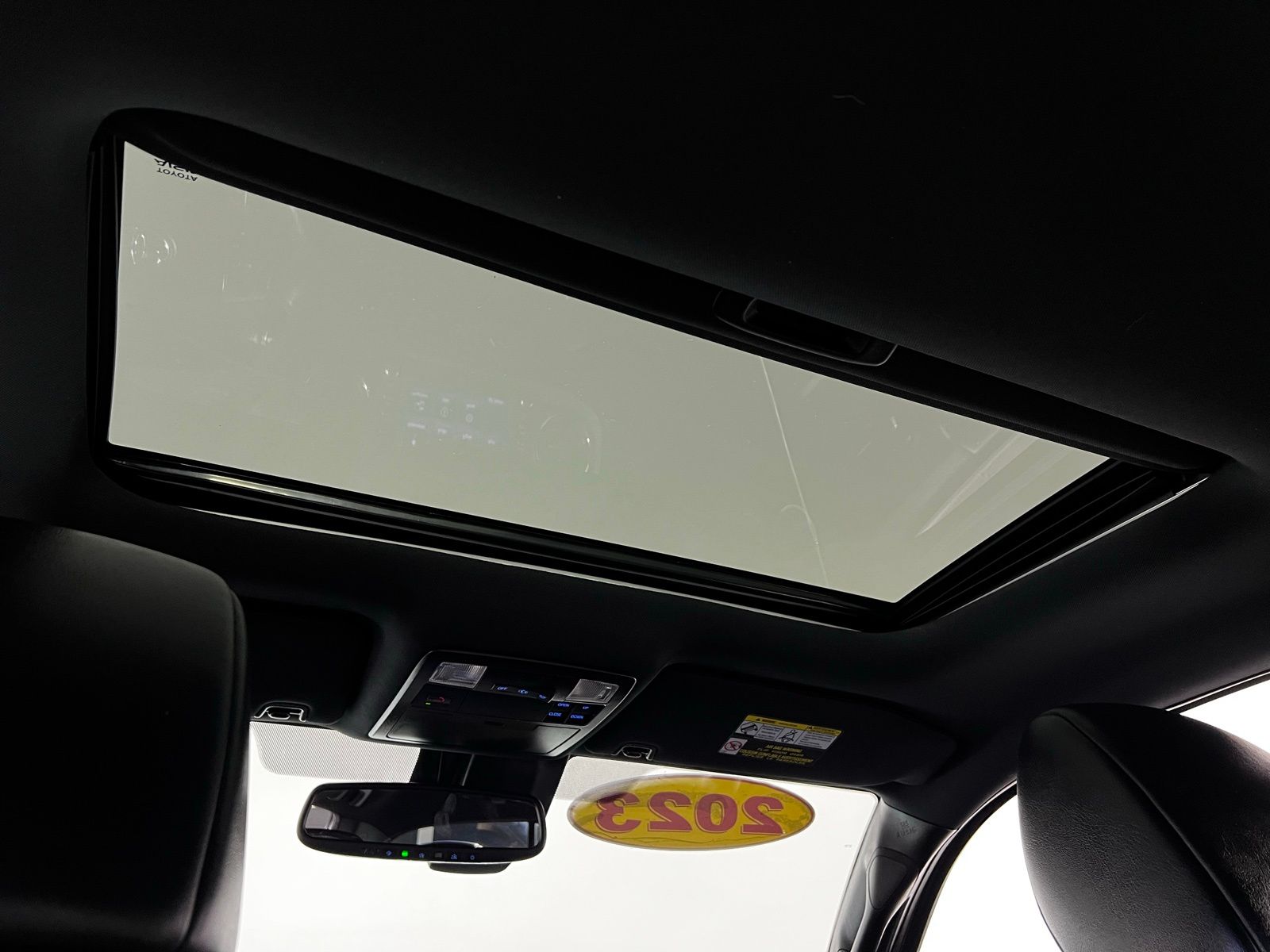 Thumbnail: 2023 Toyota Tacoma - 26