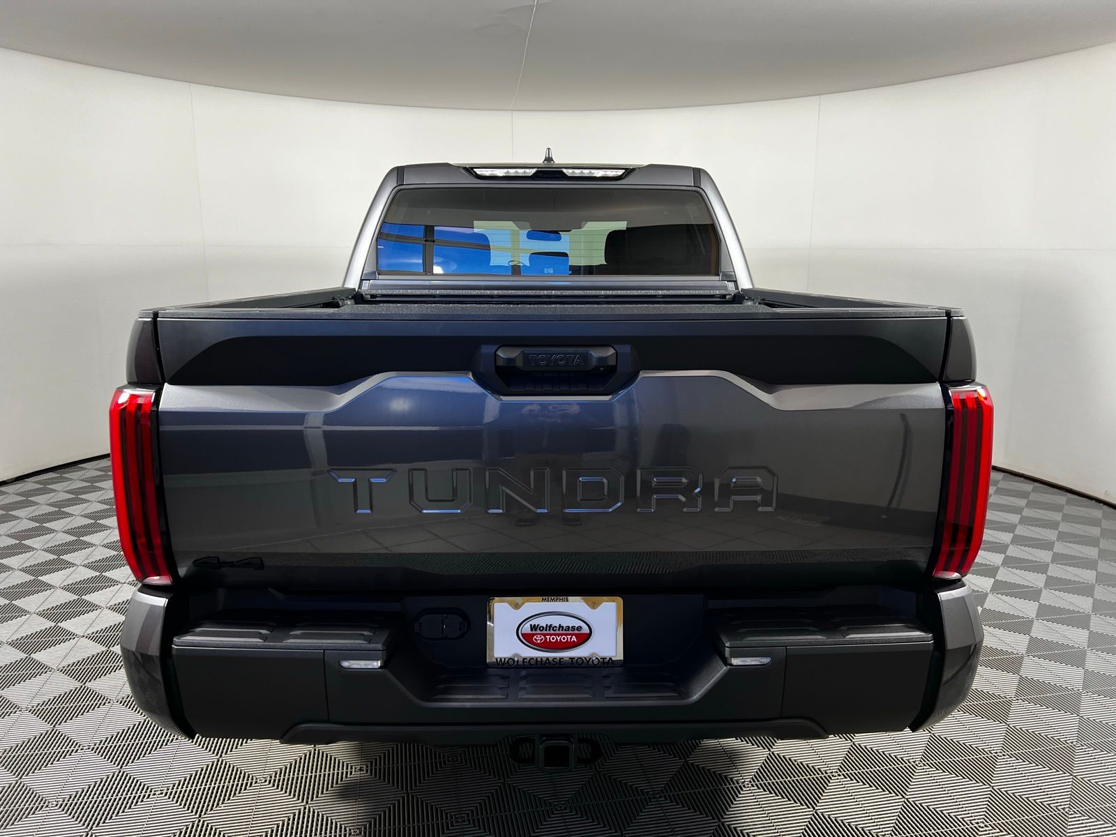 2025 Toyota Tundra SR 6