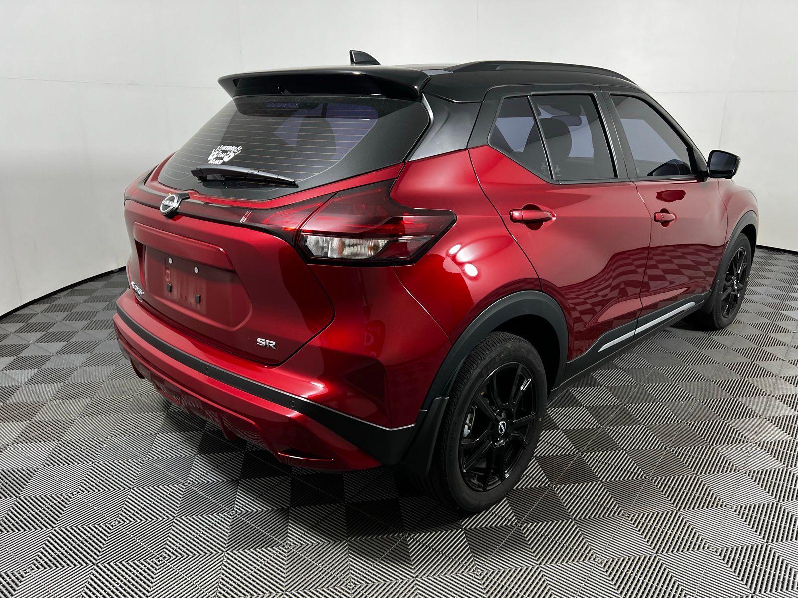 Thumbnail: 2024 Nissan Kicks - 5