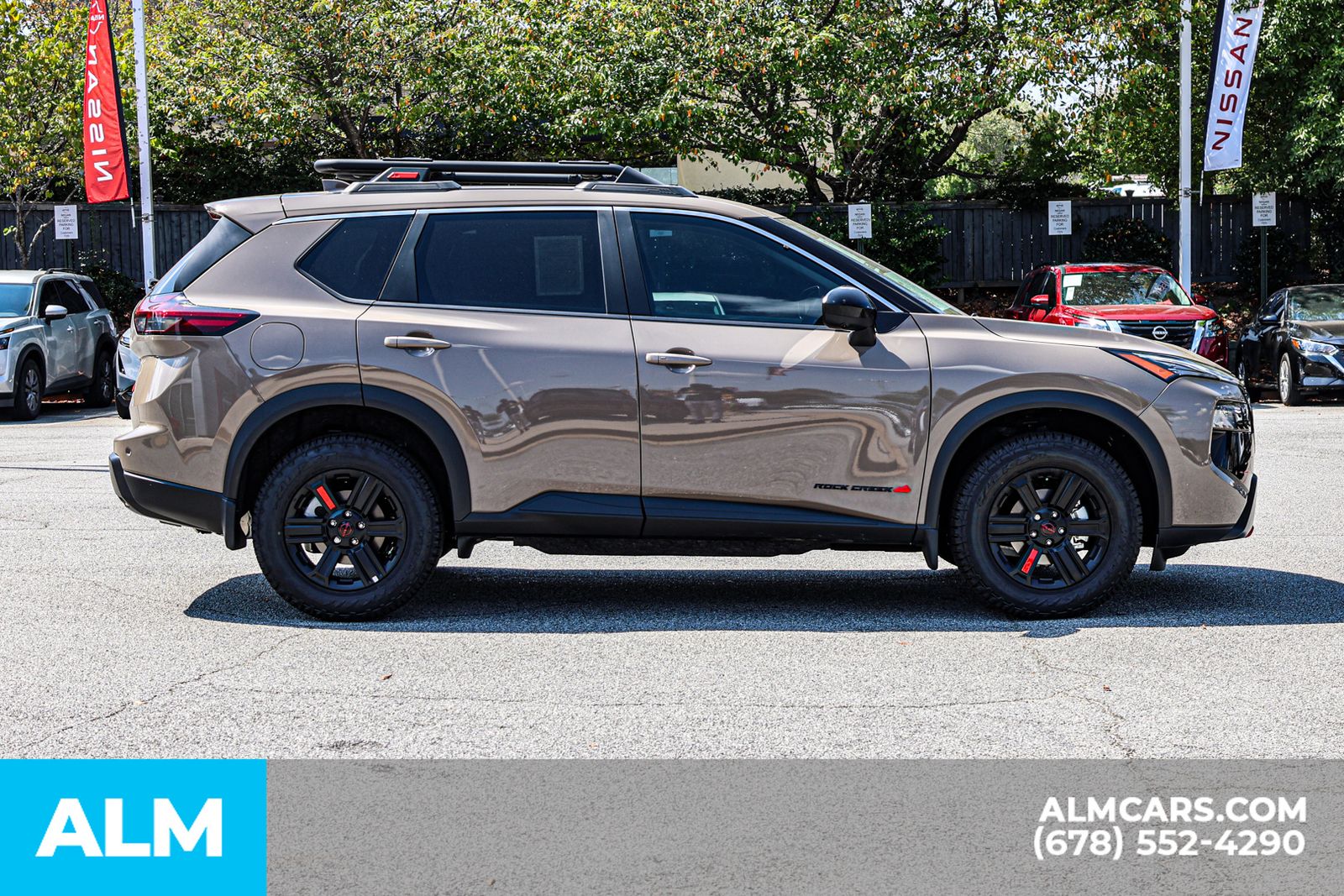 2025 Nissan Rogue SV photo 3