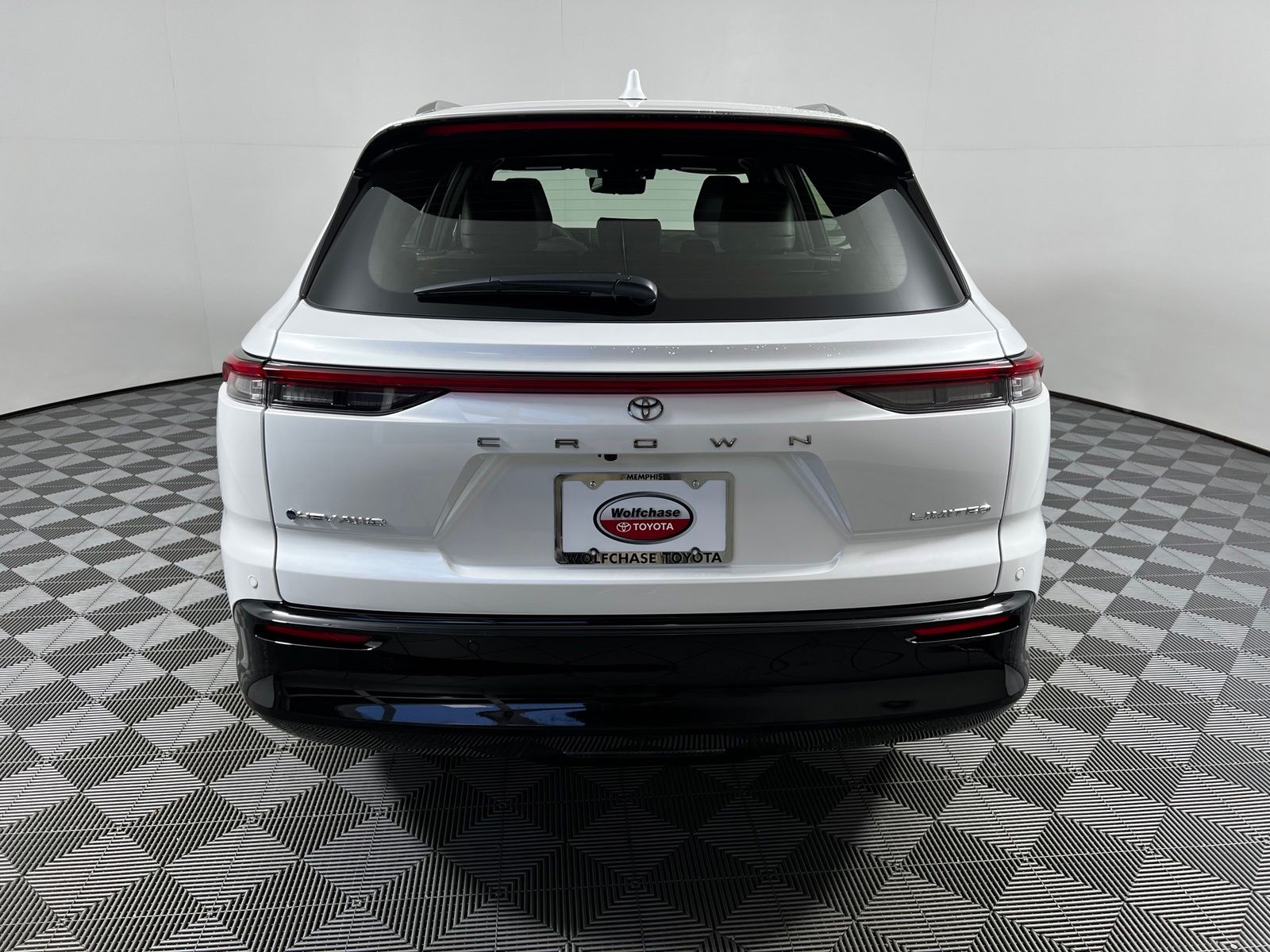 Thumbnail: 2026 Toyota Crown Signia - 6