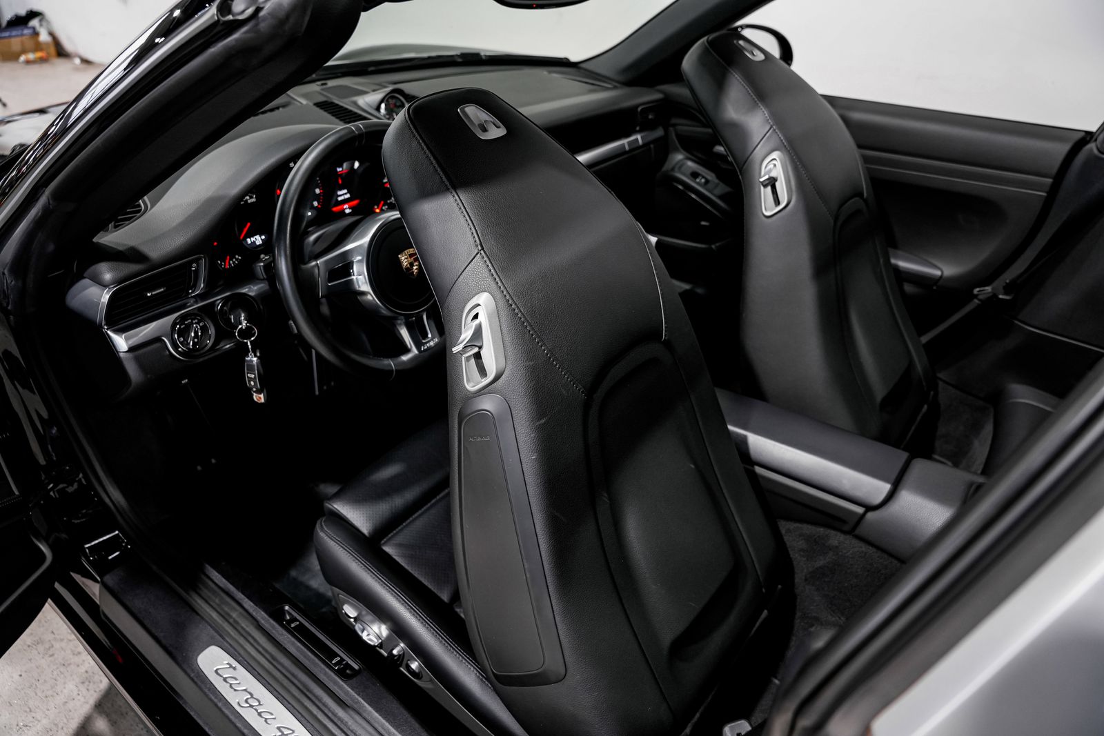 2015 Porsche 911 Targa 4S — photo 21
