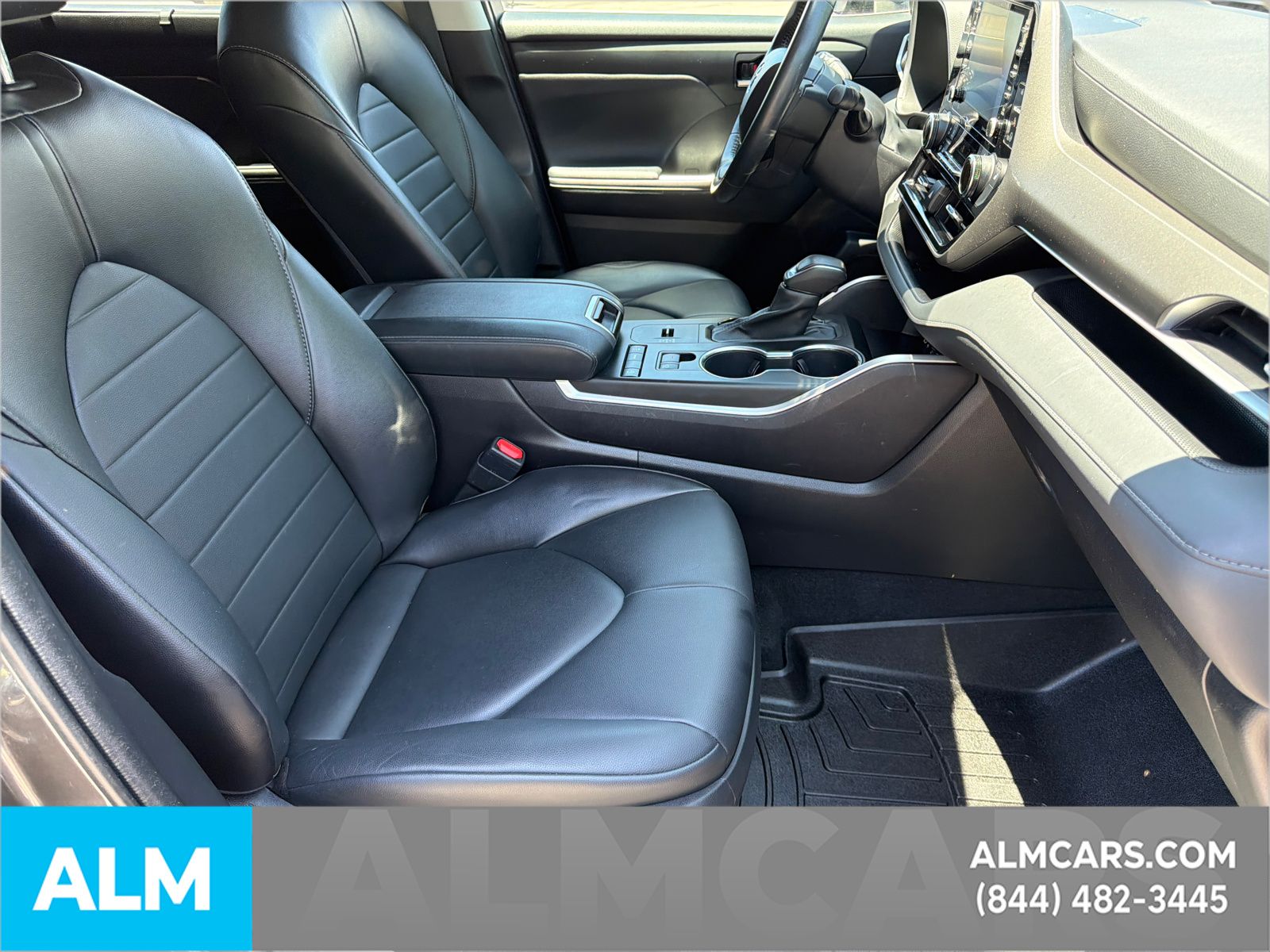 Used 2022 Gray Toyota XLE image 15