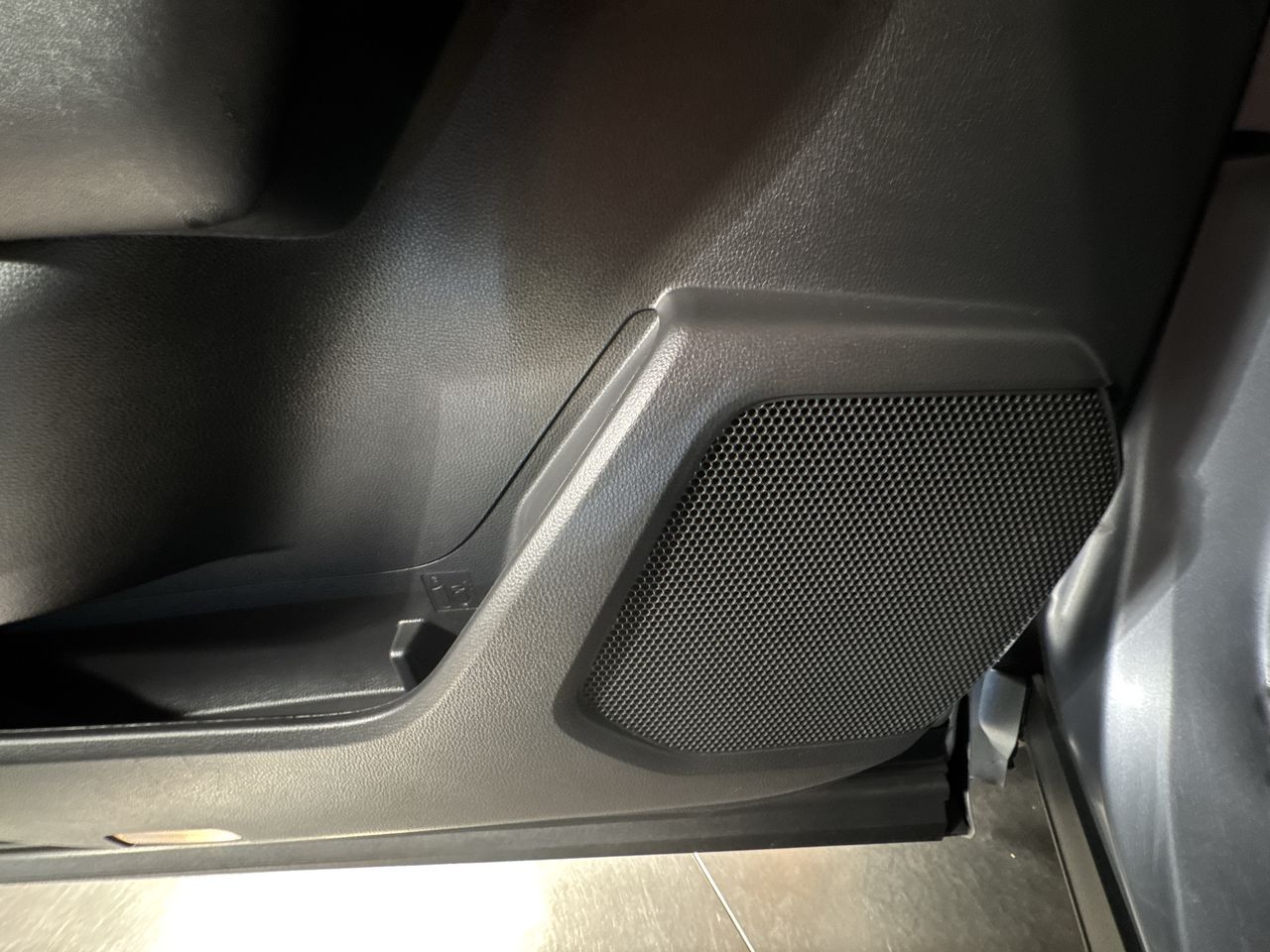 2021 Toyota Highlander XLE photo 18