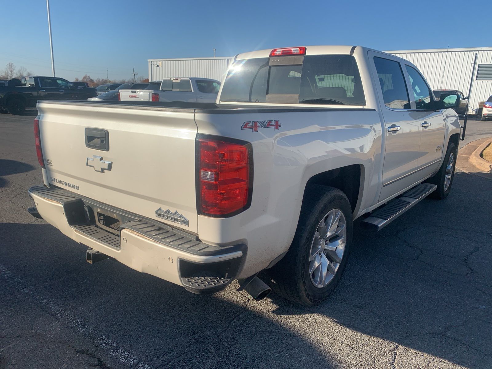 2015 Chevrolet Silverado 1500 High Country 8