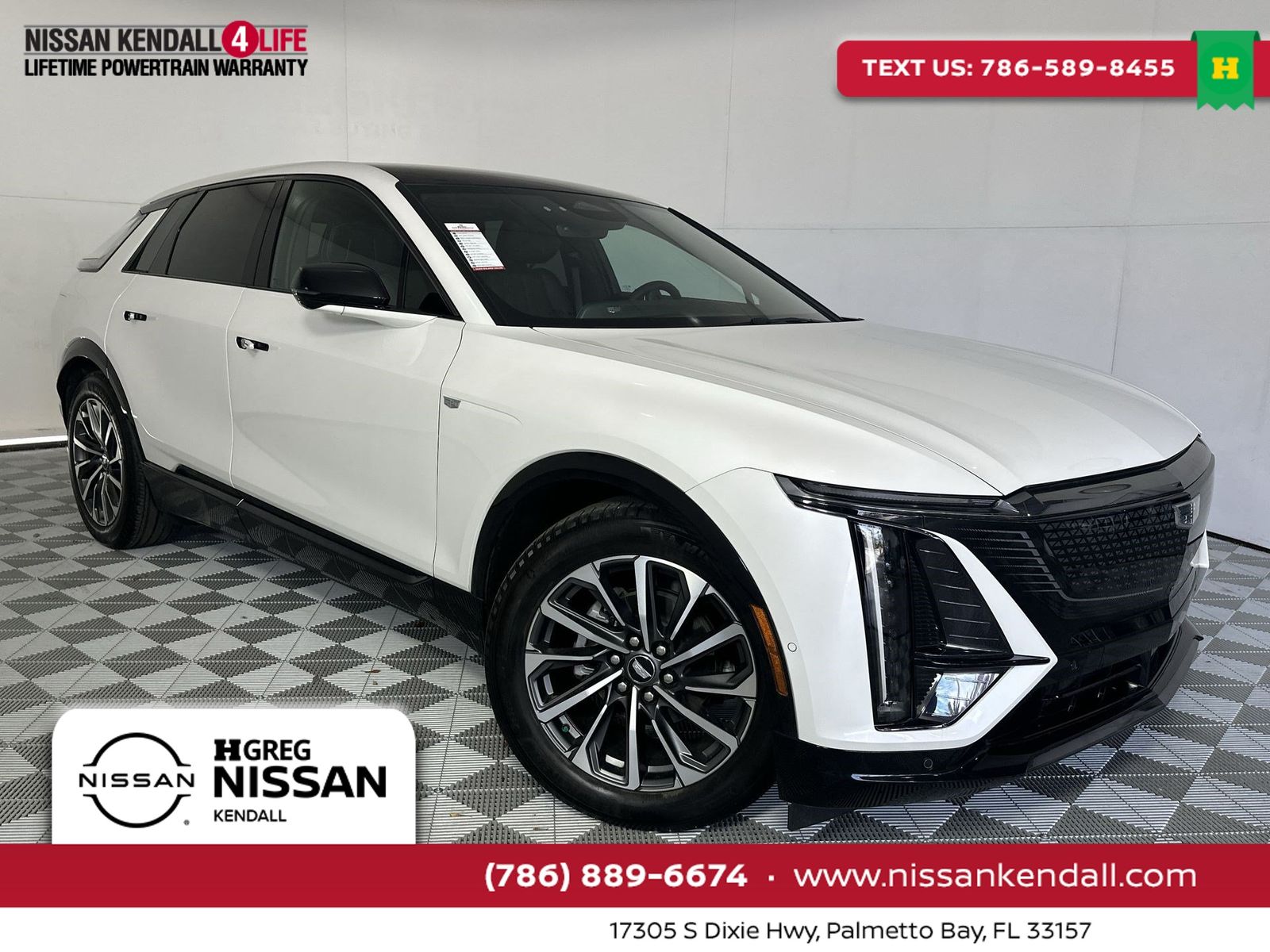 Crystal White Tricoat 2024 Cadillac LYRIQ SUV / Crossover Rear-Wheel Drive 1-Speed Automatic