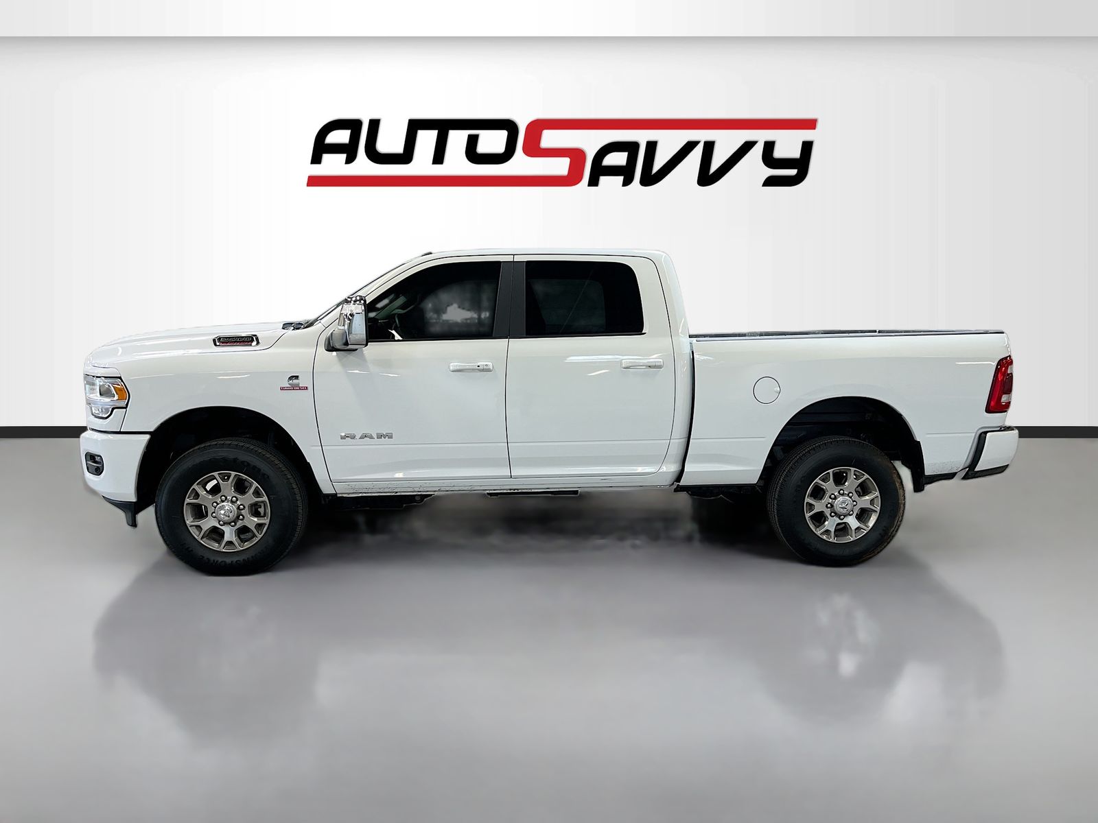 Used 2024 White Ram Laramie image 4