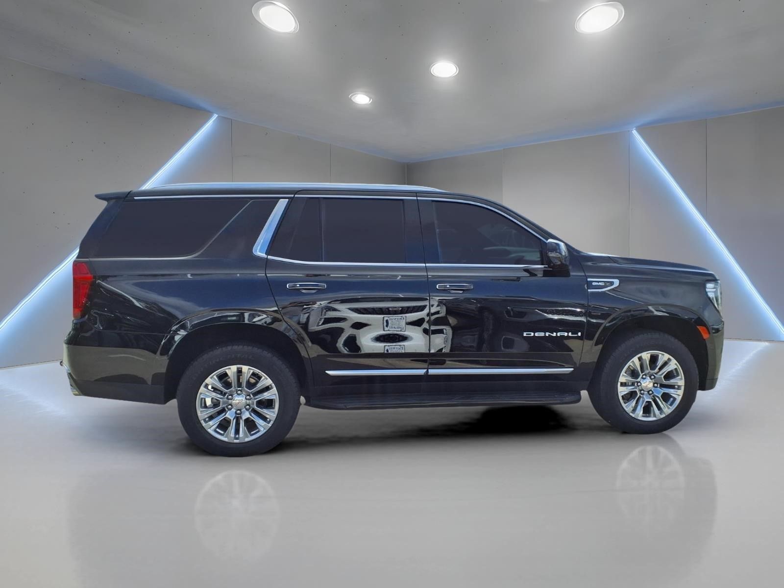 2024 GMC Yukon Denali Black at EAG Ford Navasota