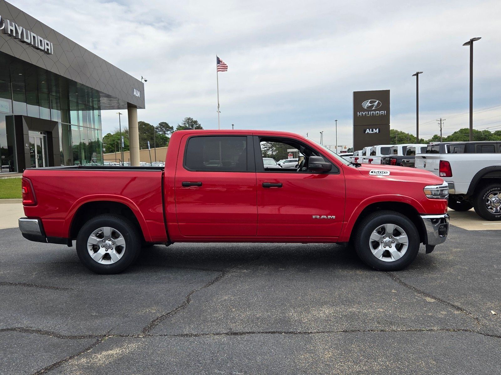 Used 2025 Red Ram Big Horn/Lone Star image 15