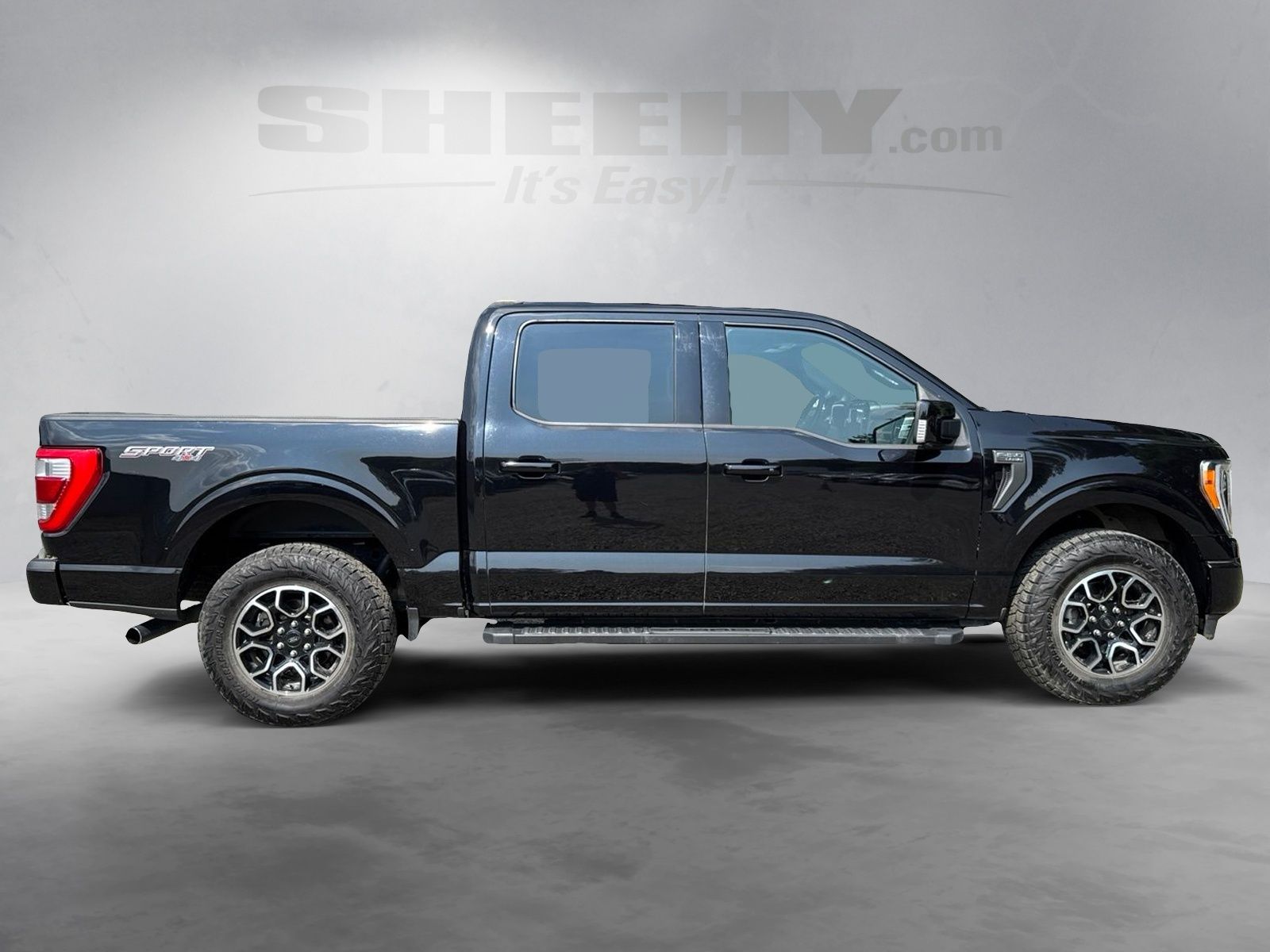 Certified Used 2022 Agate Black Metallic Ford Lariat image 10