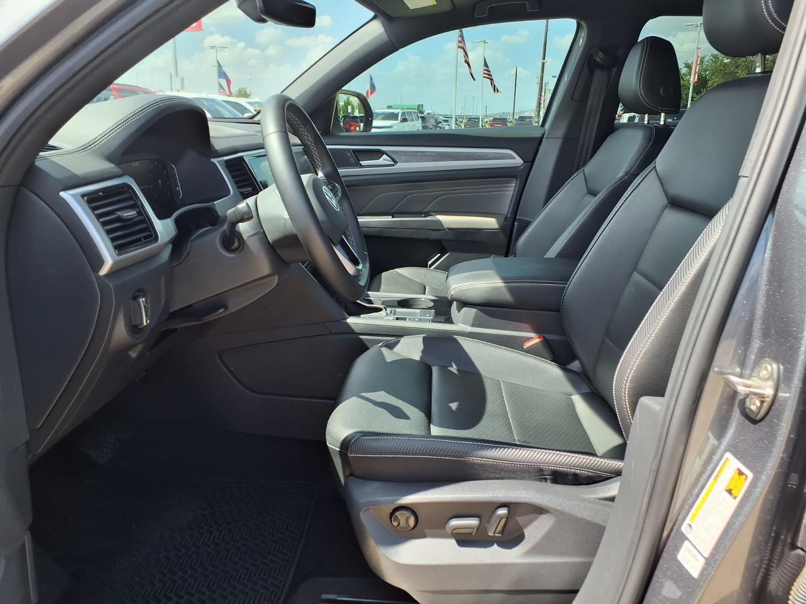 2023 Volkswagen Atlas Cross Sport 3.6L V6 SE w/Technology Gray at Toyota of Victoria
