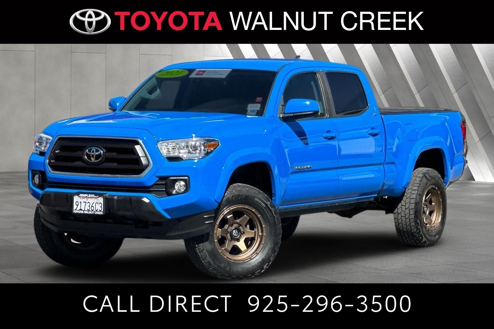 Voodoo Blue 2021 Toyota Tacoma SR5 V6 Double Cab LB 4WD Pickup Truck Four-Wheel Drive 6-Speed Automatic
