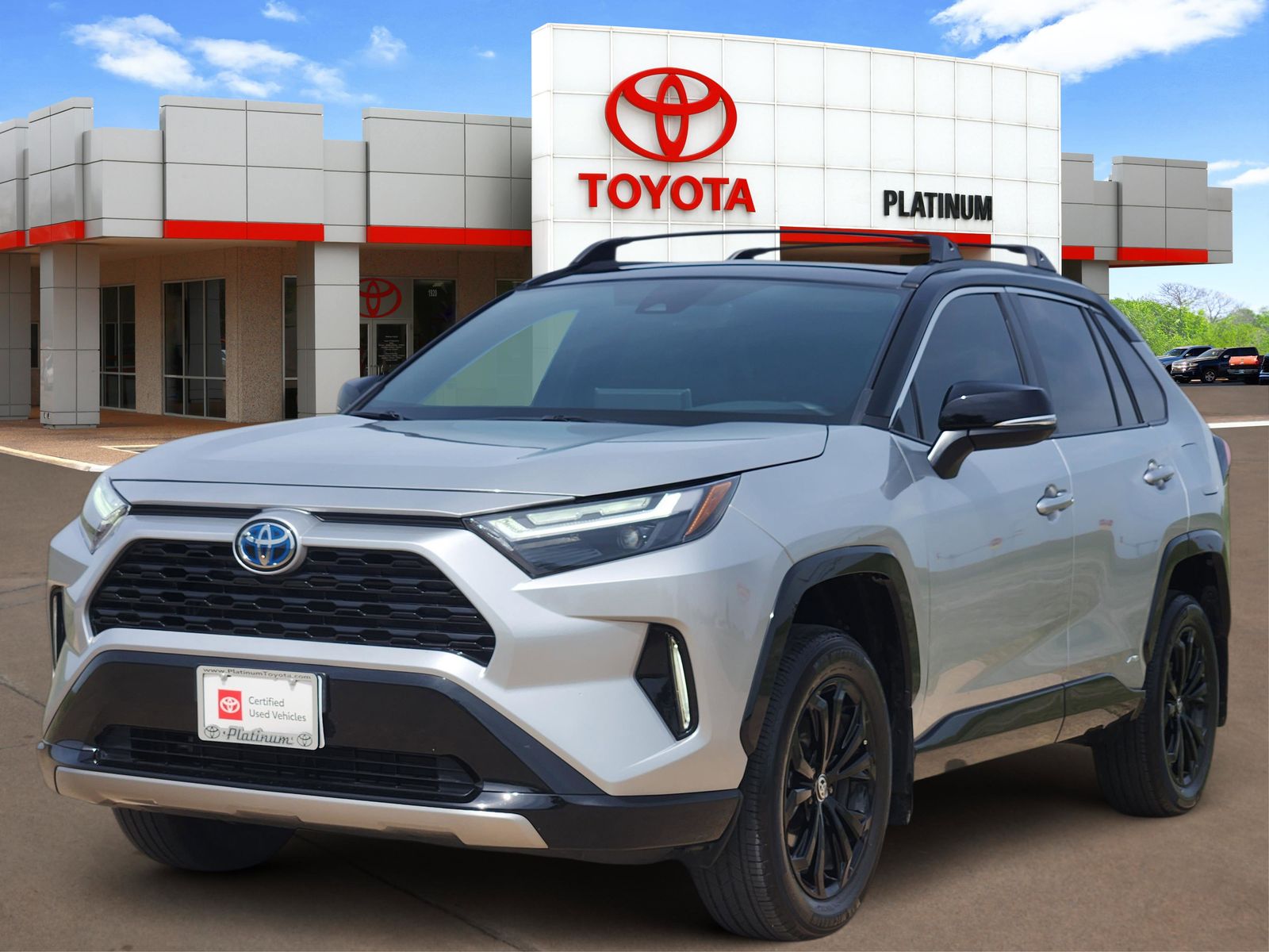 View vehicle photo 2