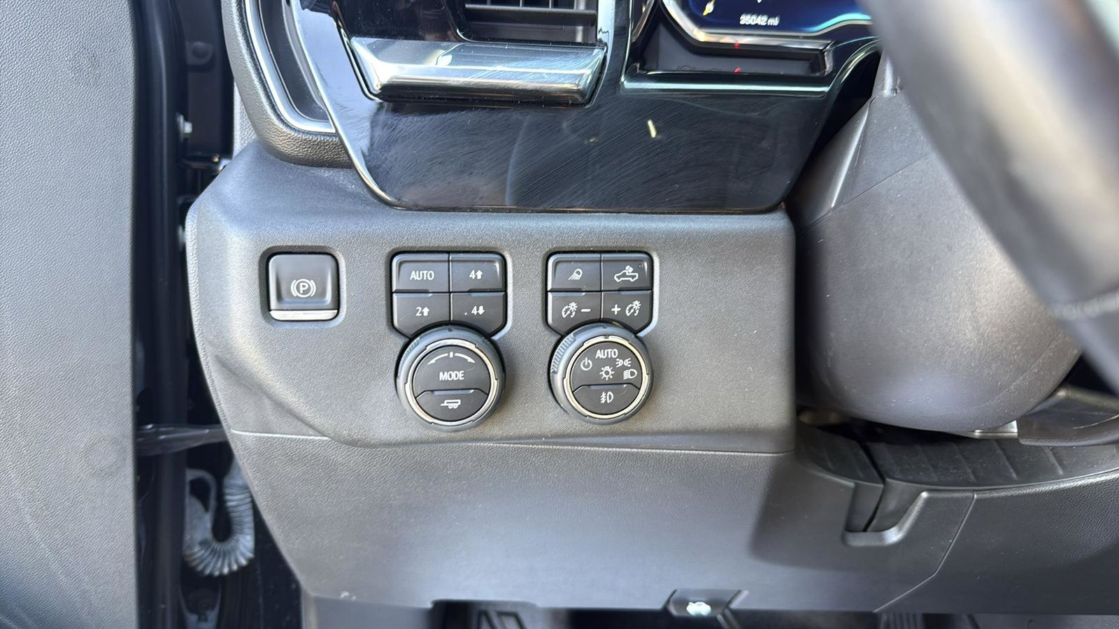 Used Car 2022 Chevrolet Silverado 1500  Lt Trail Boss For Sale Under $50,000 In Austin, Texas