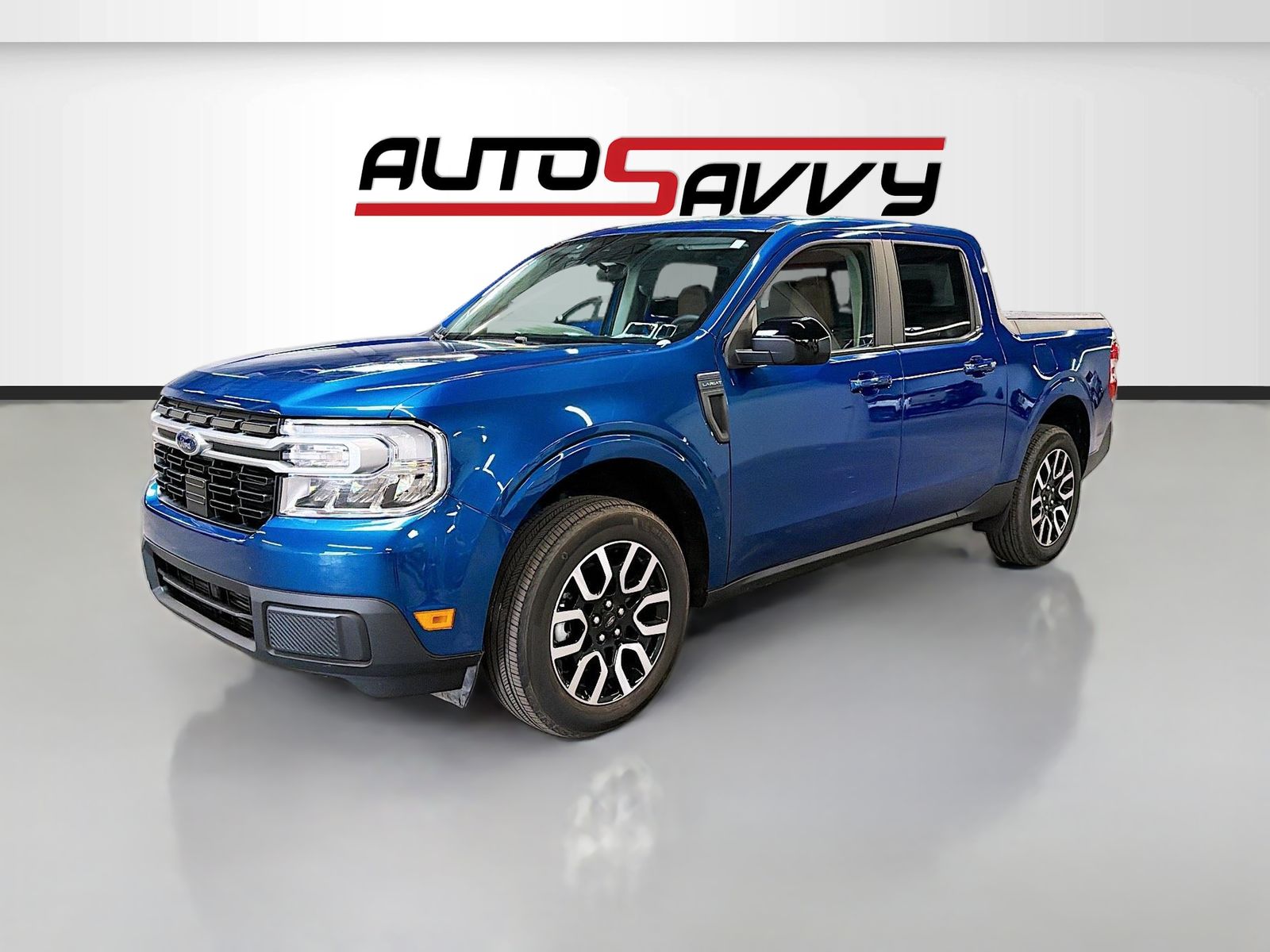 Used 2024 Blue Ford Lariat image 3