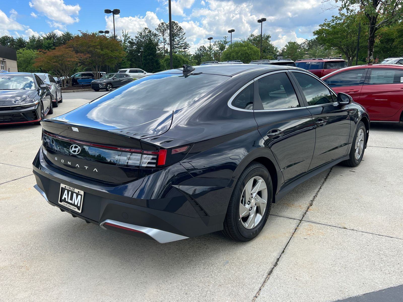 2025 Hyundai Sonata SE photo 4