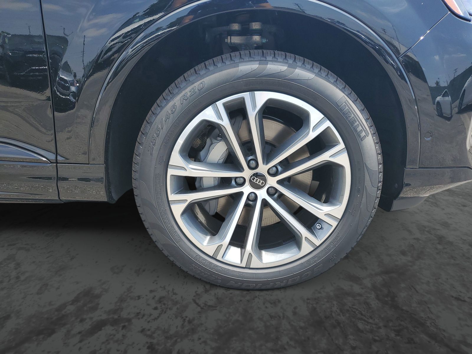 Vehicle photo