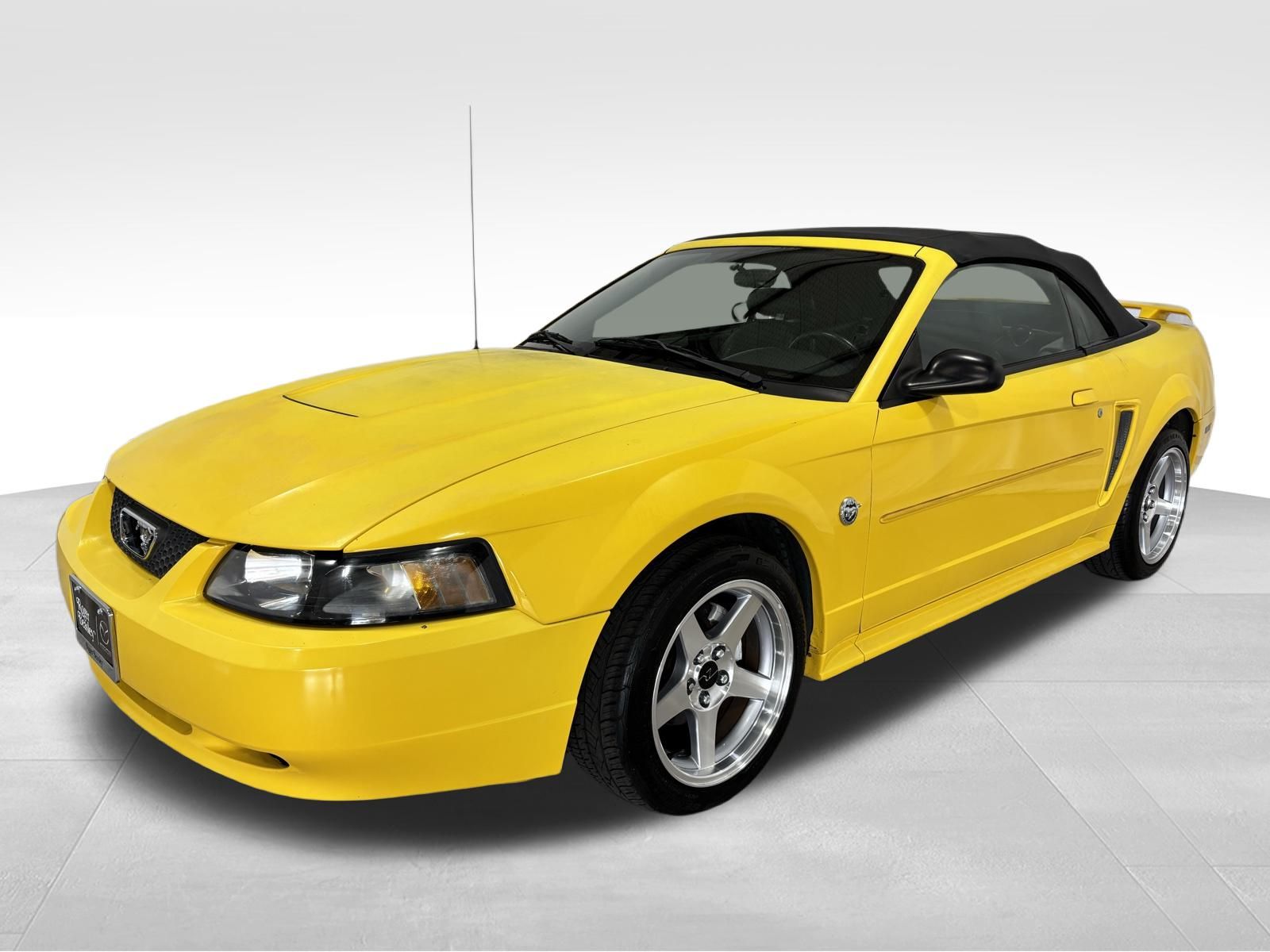 Used Car 2004 Ford Mustang  V6 For Sale Under $10,000 In Austin, Texas