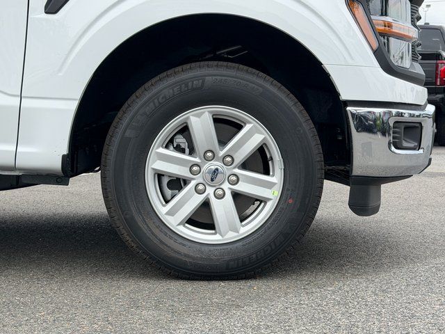 New 2026 Oxford White Ford XL image 8